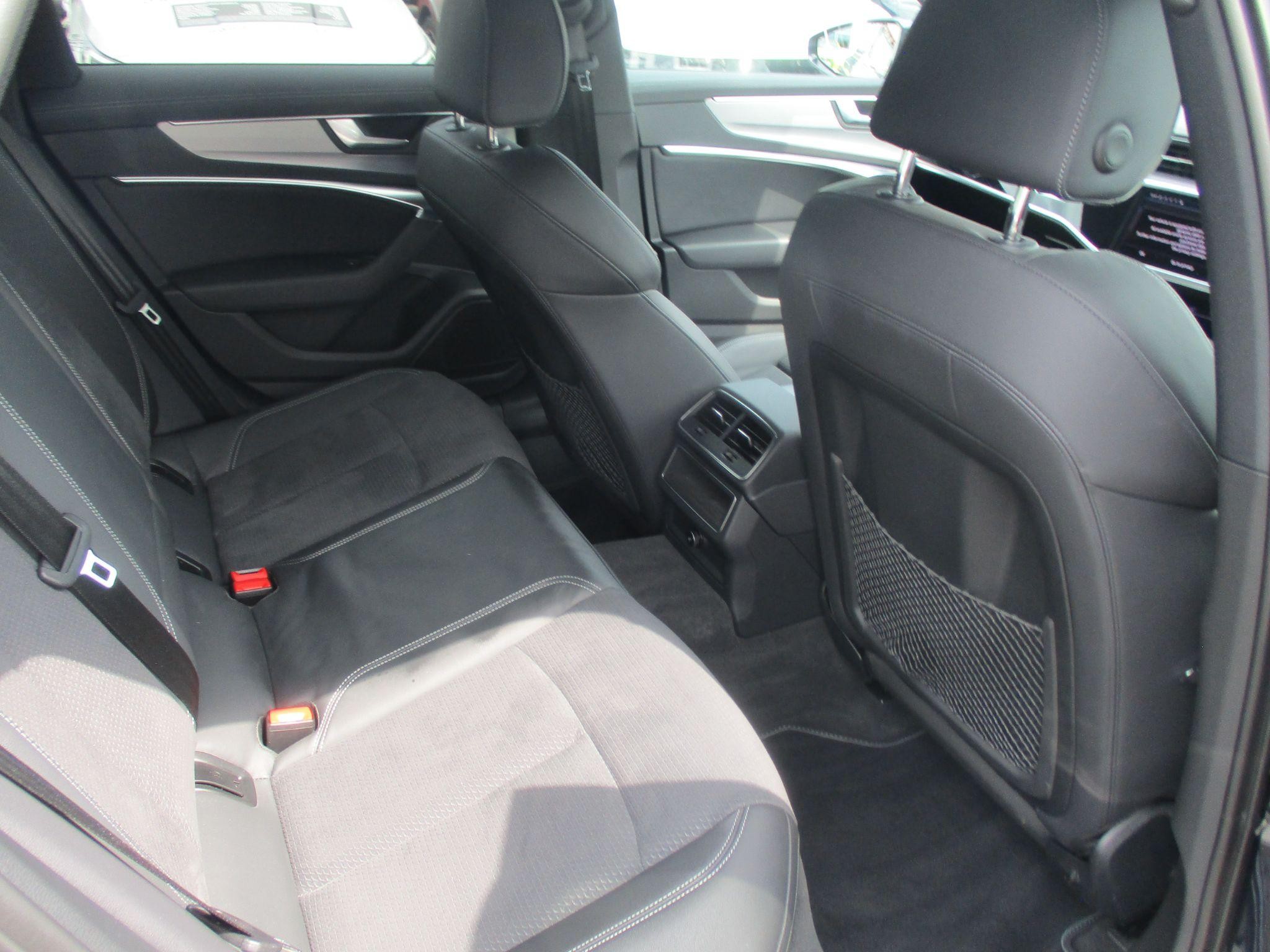 Audi A6 Saloon Image 17