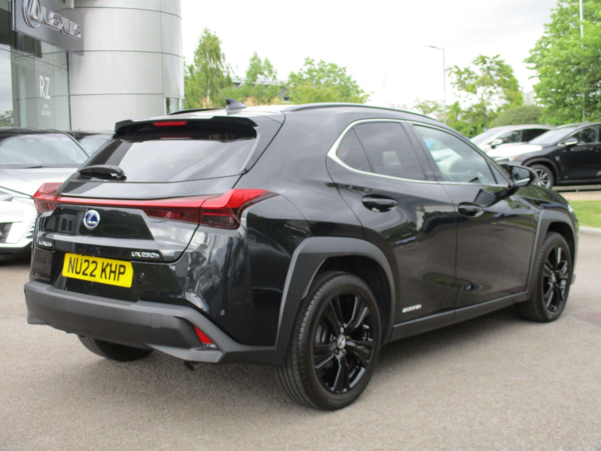 Lexus UX Self-Charging Hybrid Image 5