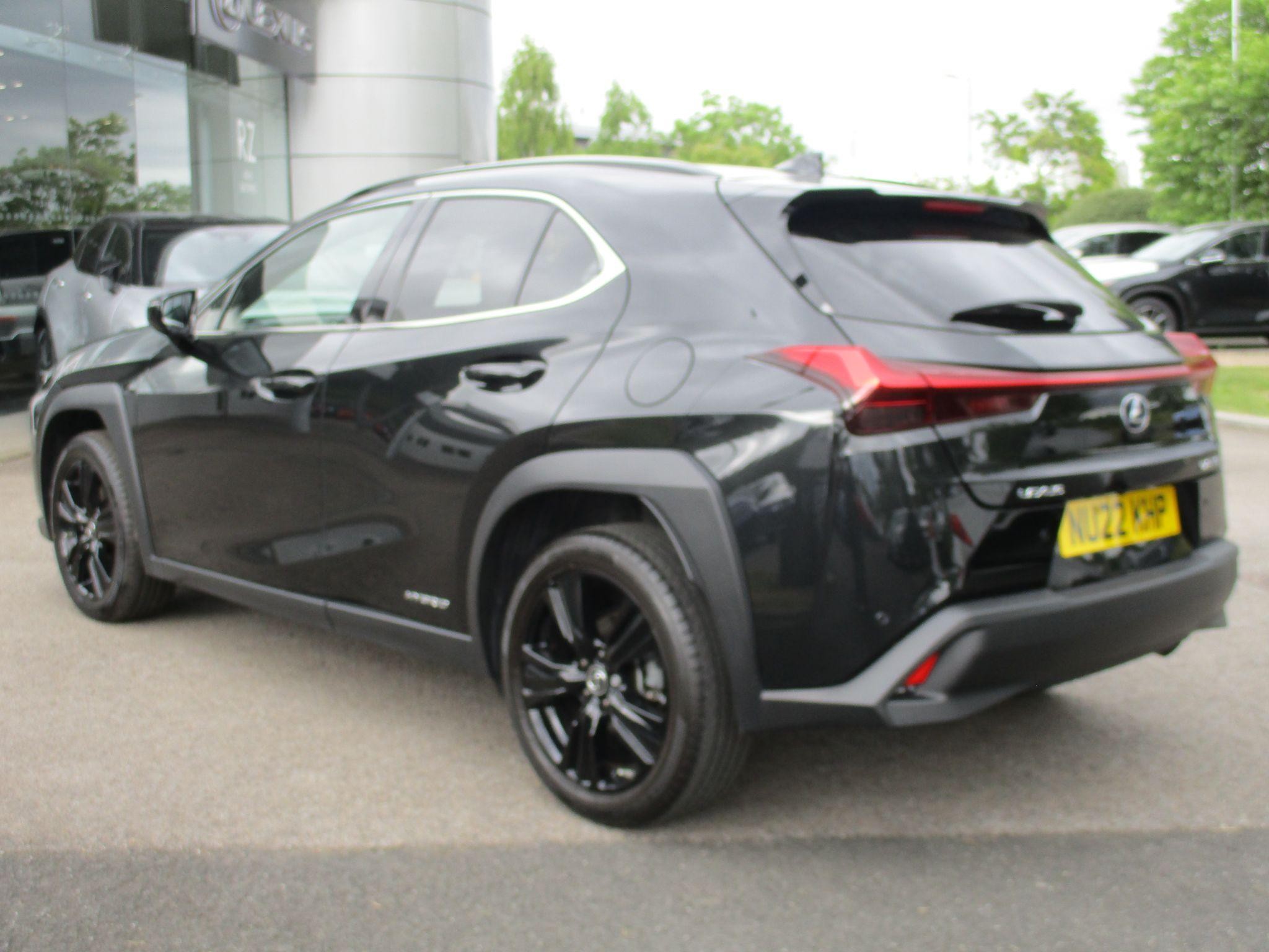 Lexus UX Self-Charging Hybrid Image 7
