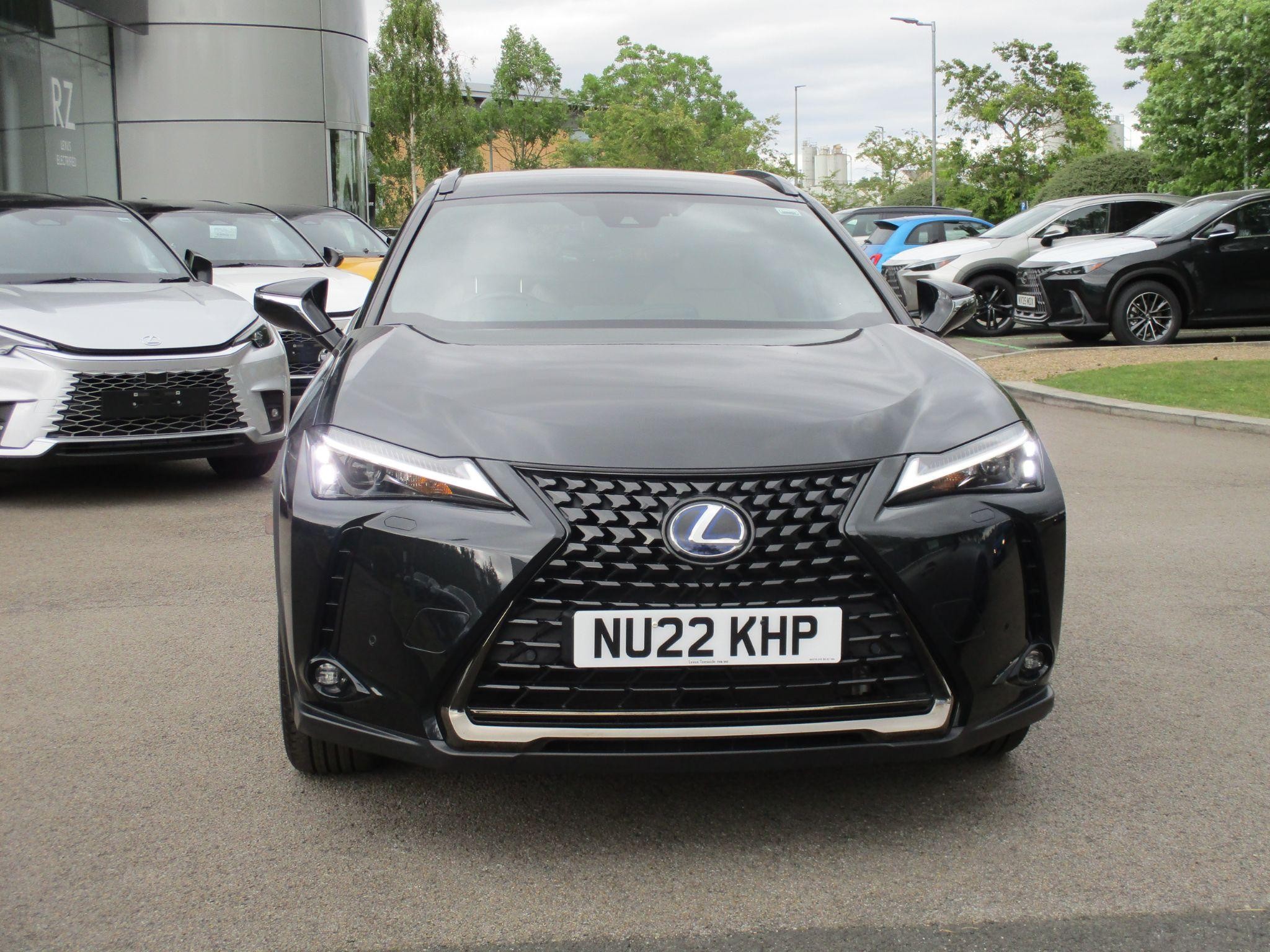 Lexus UX Self-Charging Hybrid Image 10