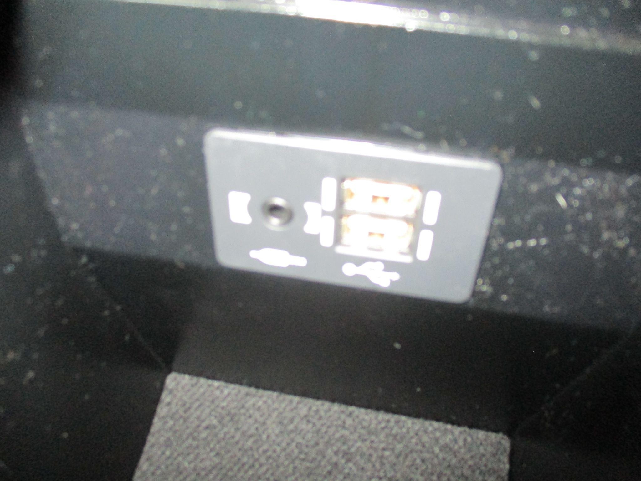 Lexus UX Self-Charging Hybrid Image 34
