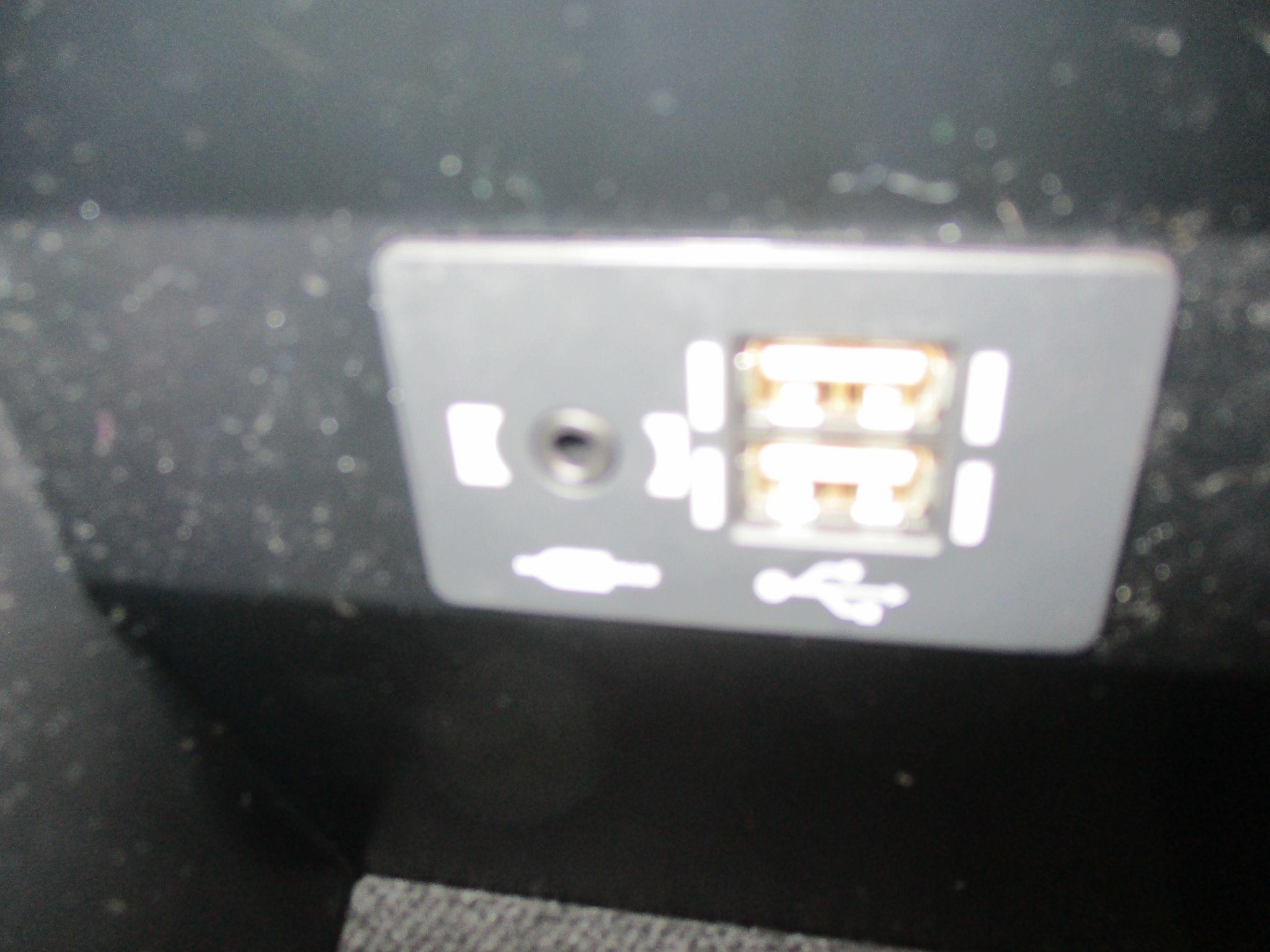 Lexus UX Self-Charging Hybrid Image 35