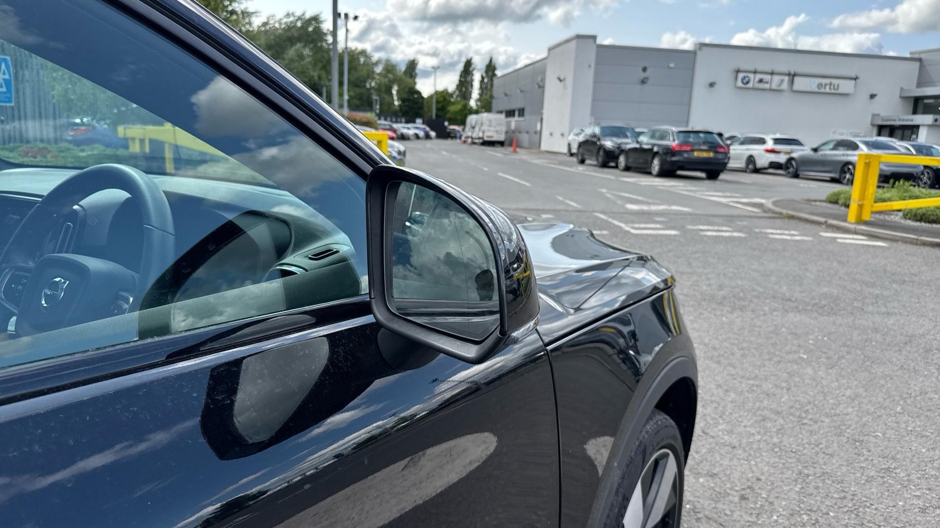 Volvo C40 Image 30