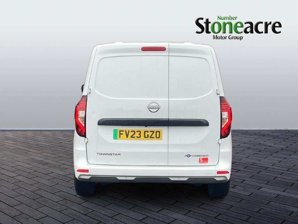 Nissan Townstar Image 6