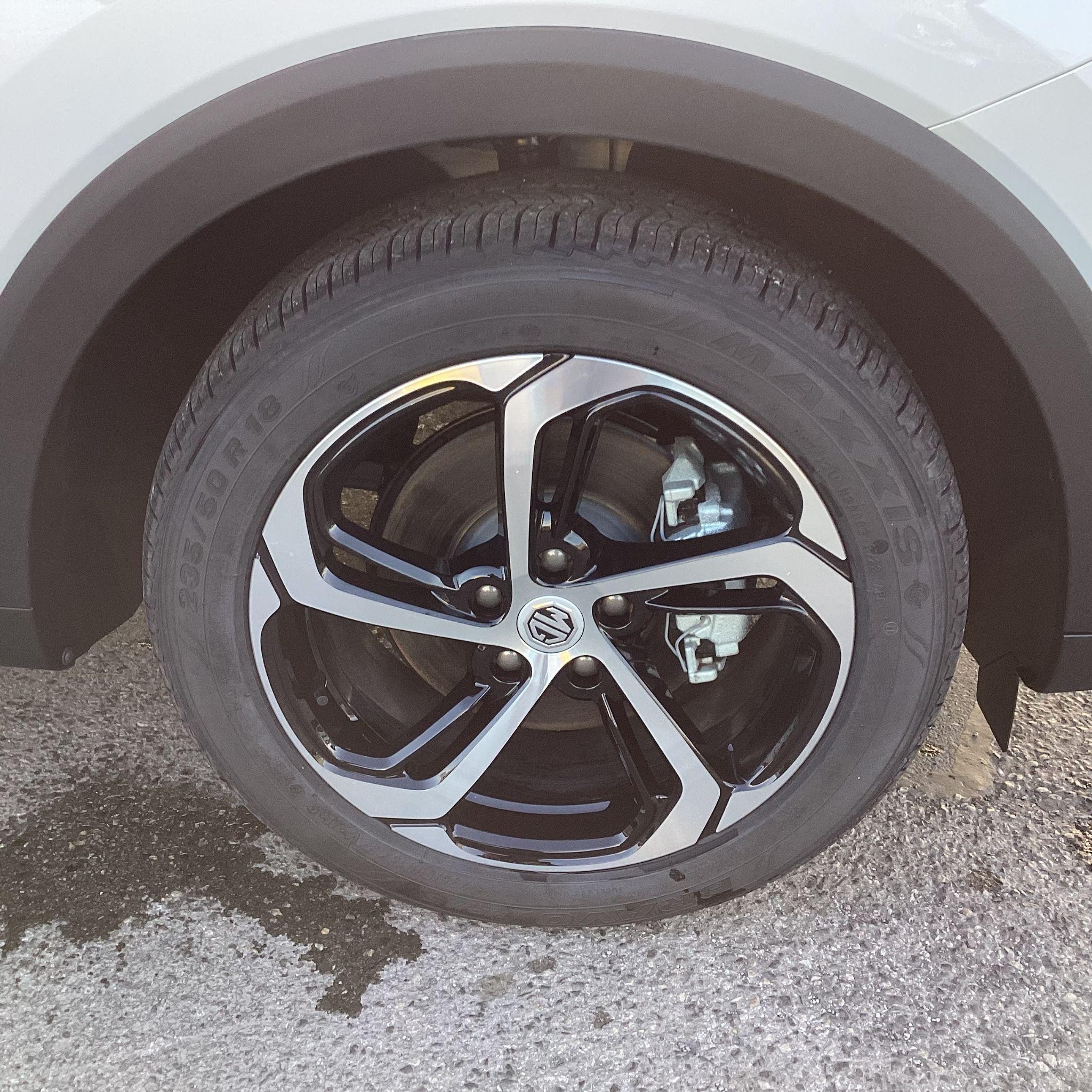 MG HS Plug-In Hybrid Image 11