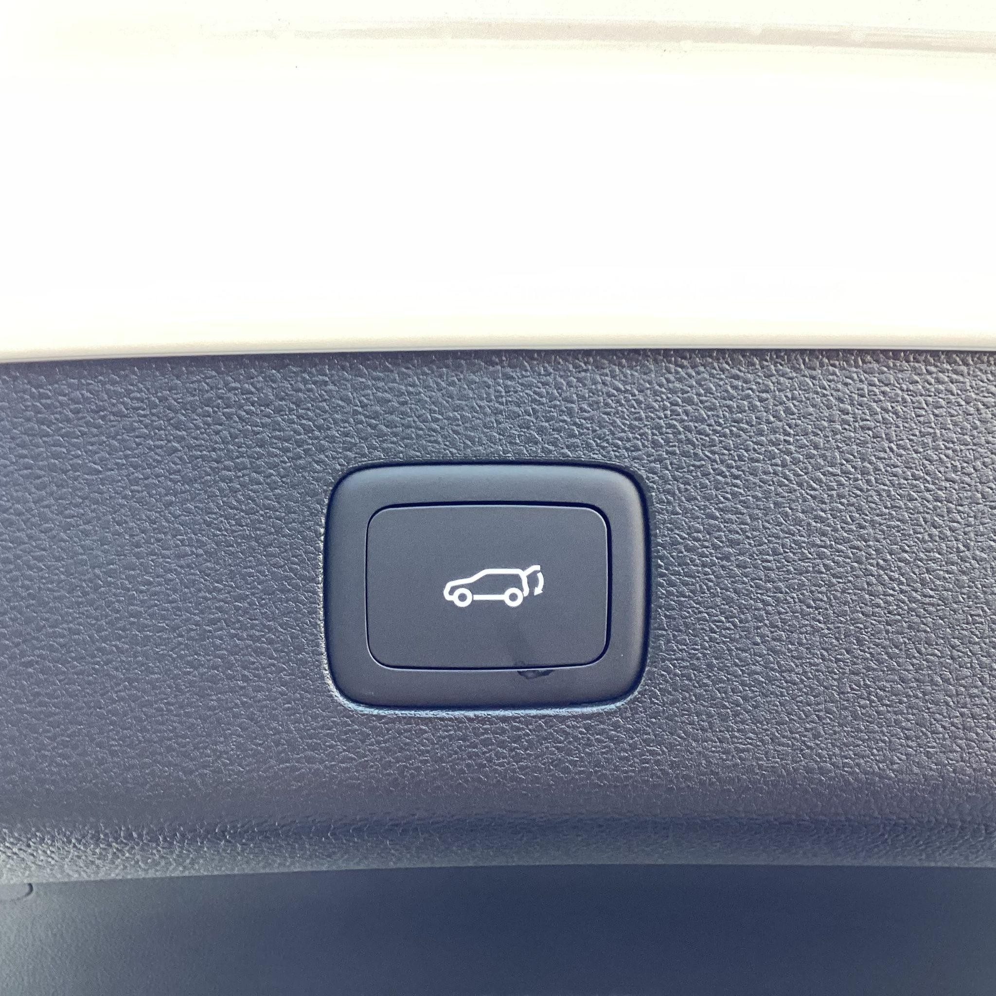 MG HS Plug-In Hybrid Image 20