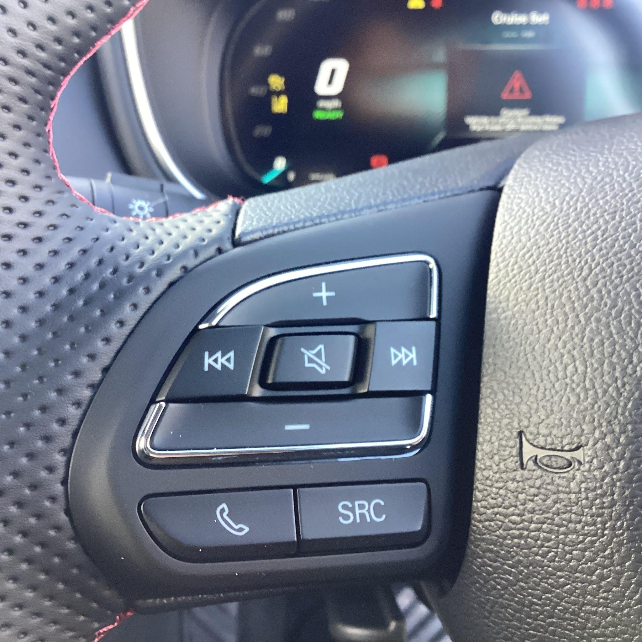 MG HS Plug-In Hybrid Image 28