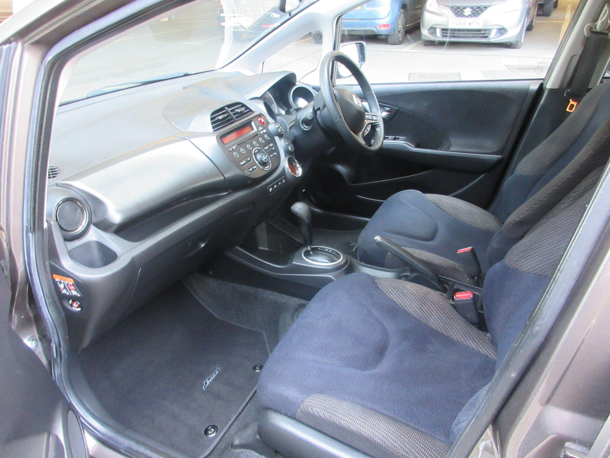 Honda Jazz Image 15