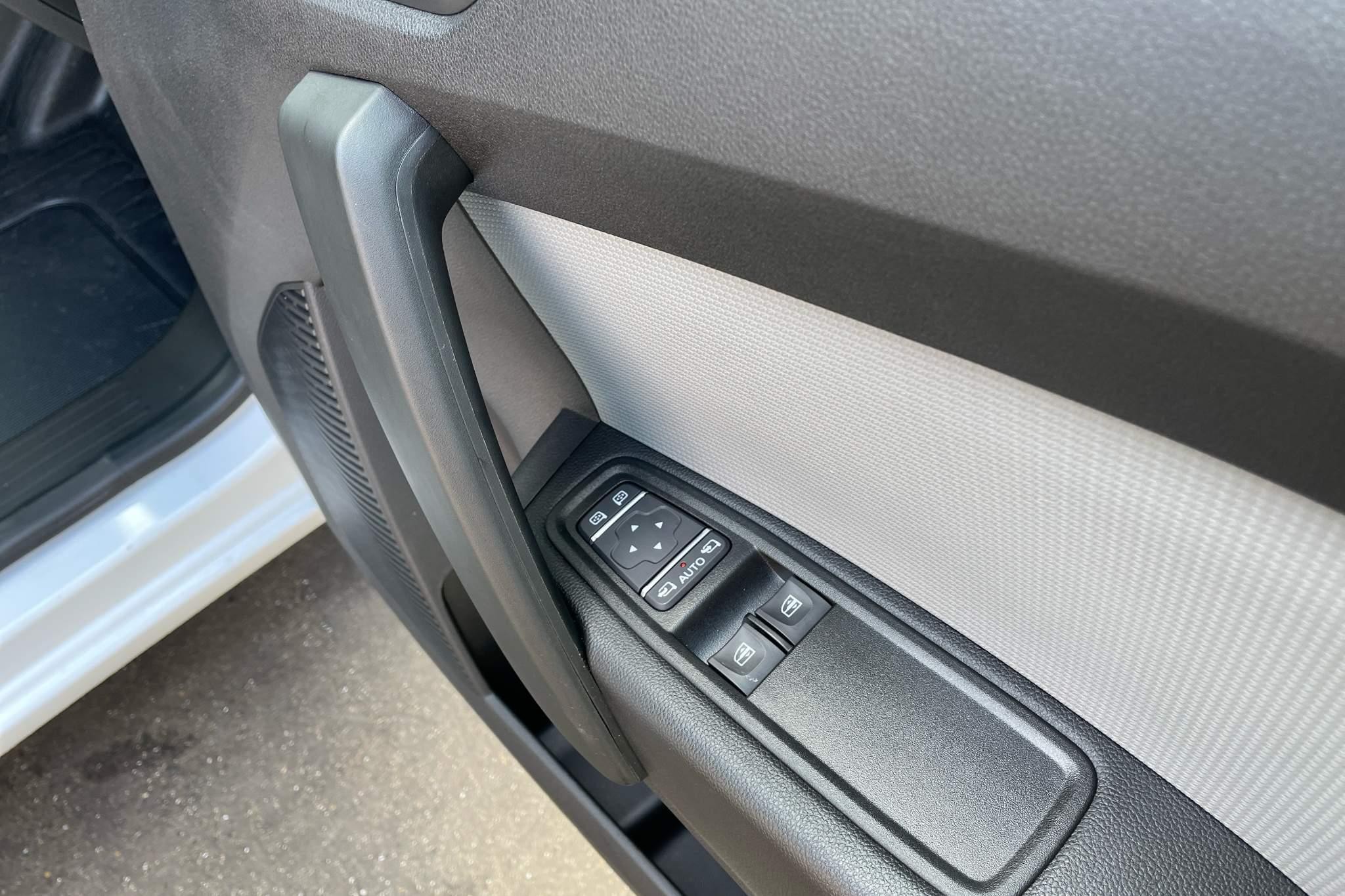 Nissan Townstar Image 28