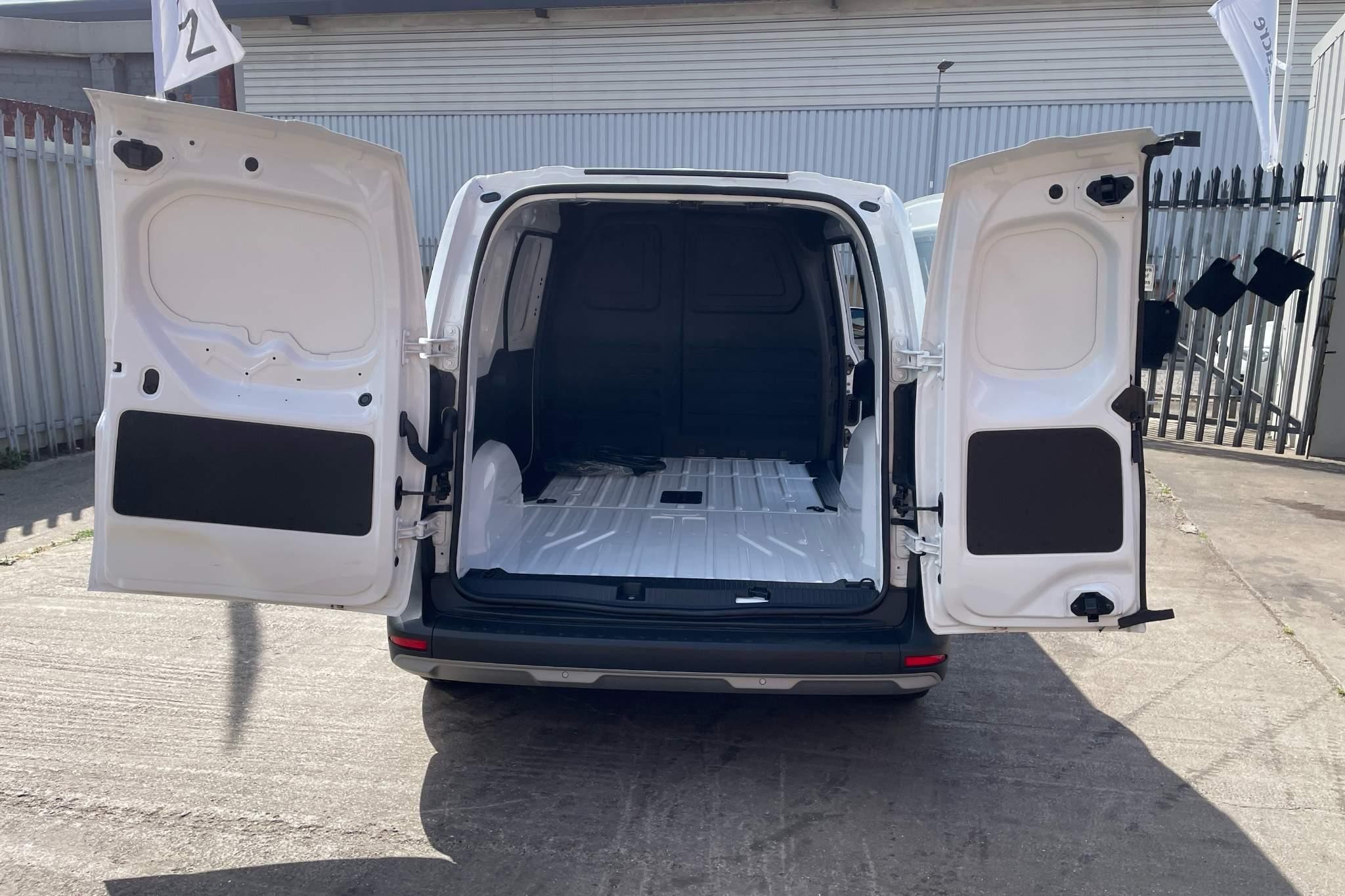 Nissan Townstar Image 37
