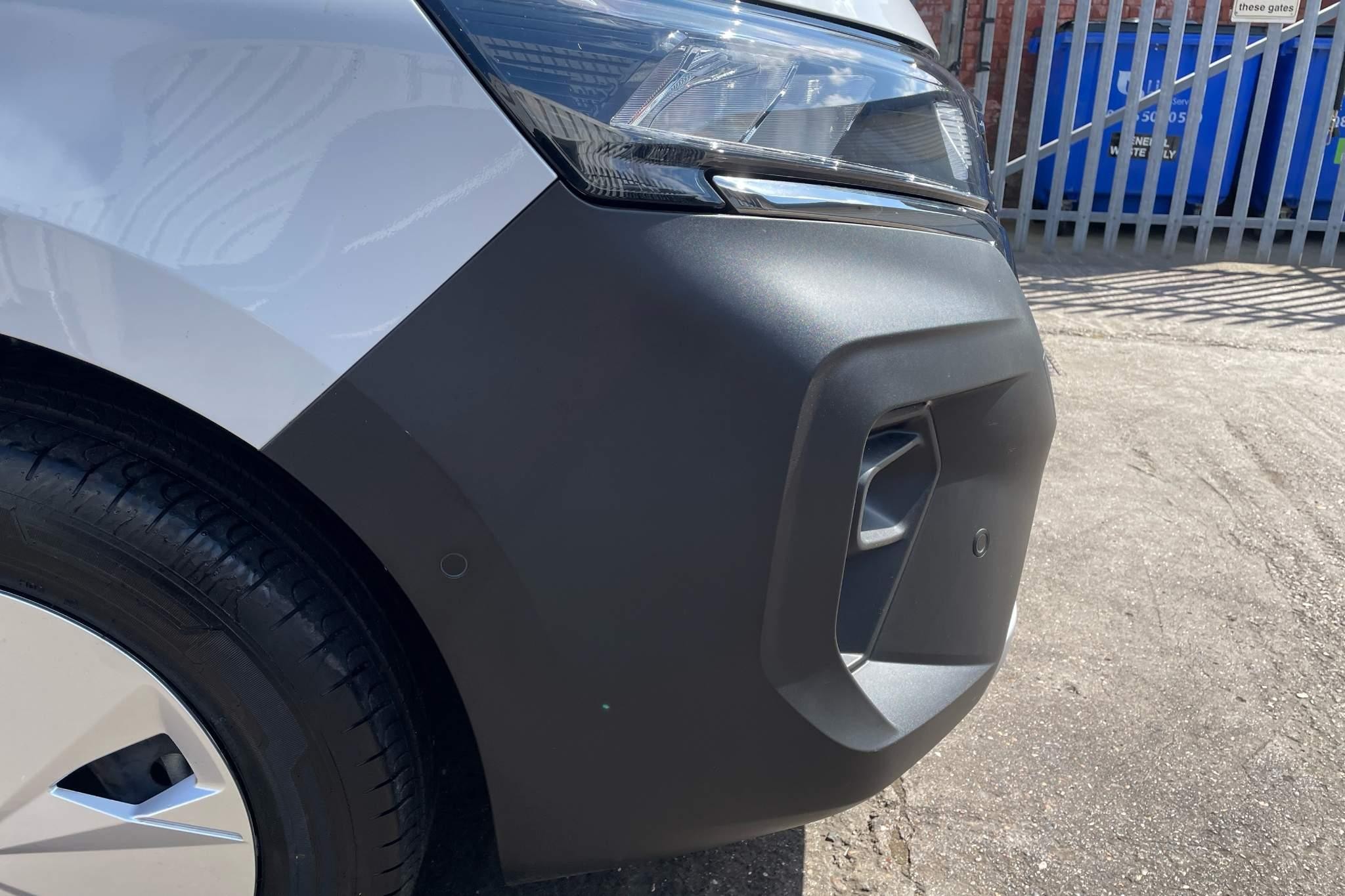 Nissan Townstar Image 50