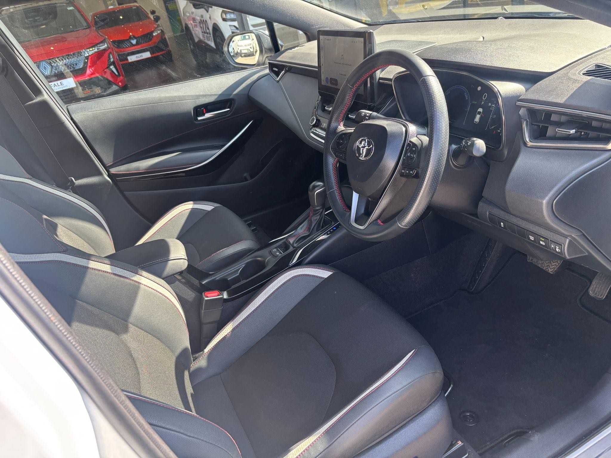 Toyota Corolla Image 11