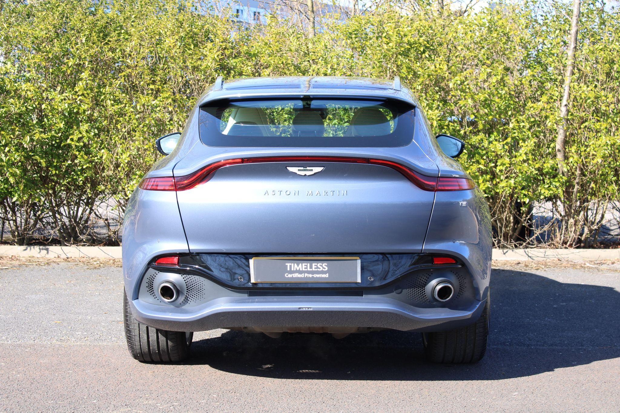 Aston Martin DBX Image 14