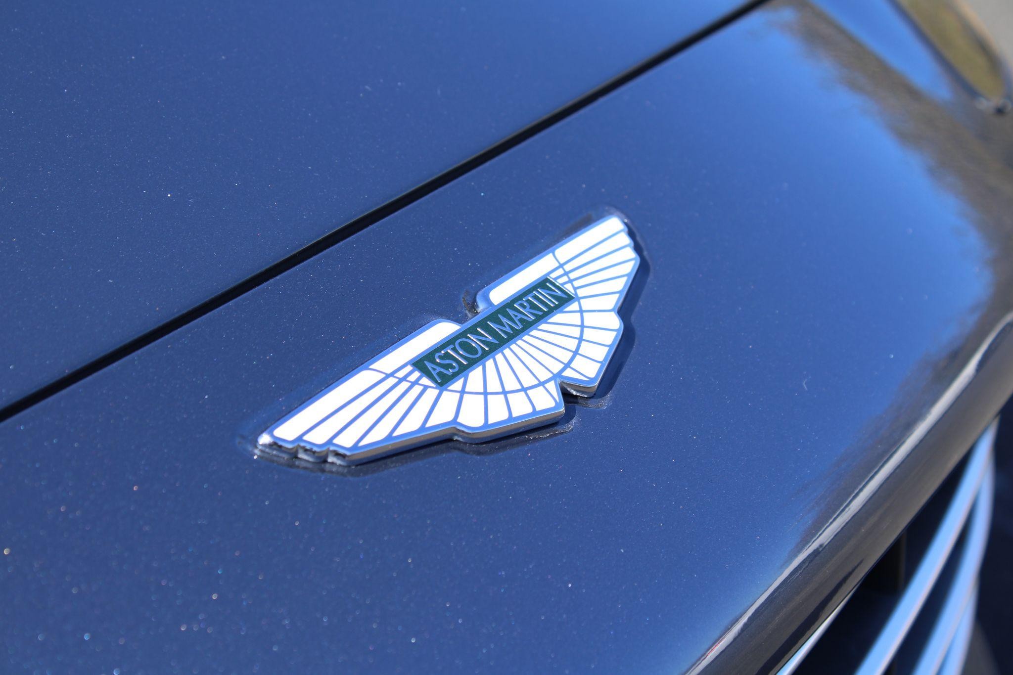 Aston Martin DBX Image 39