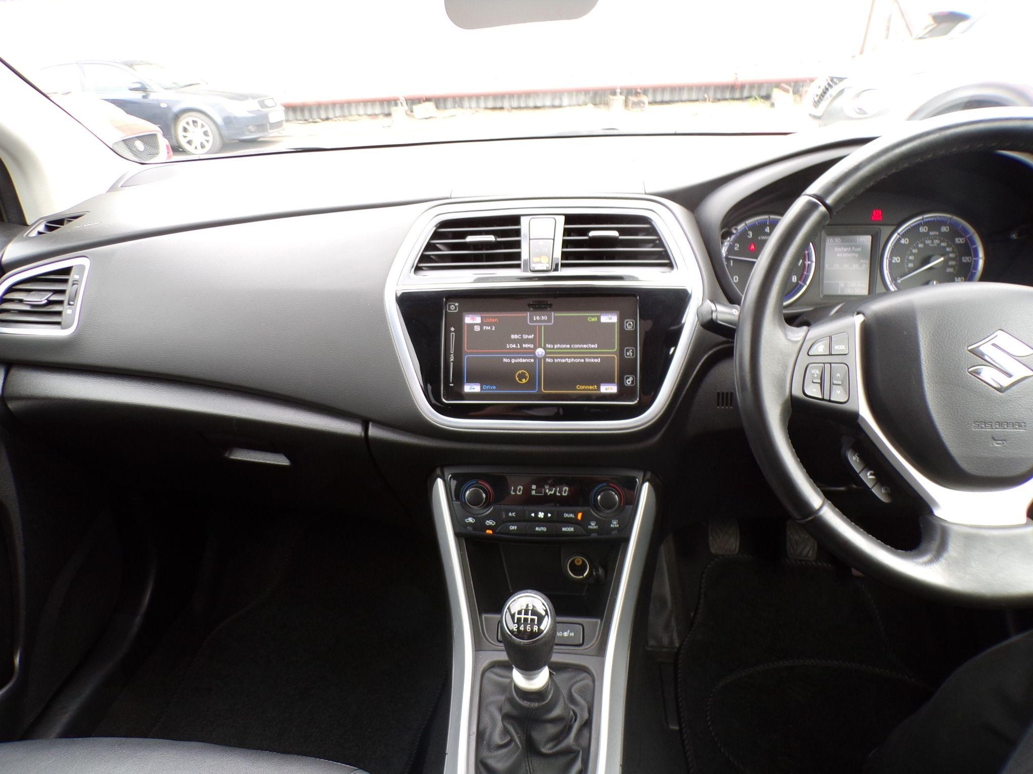 Suzuki SX4 S-Cross Image 21