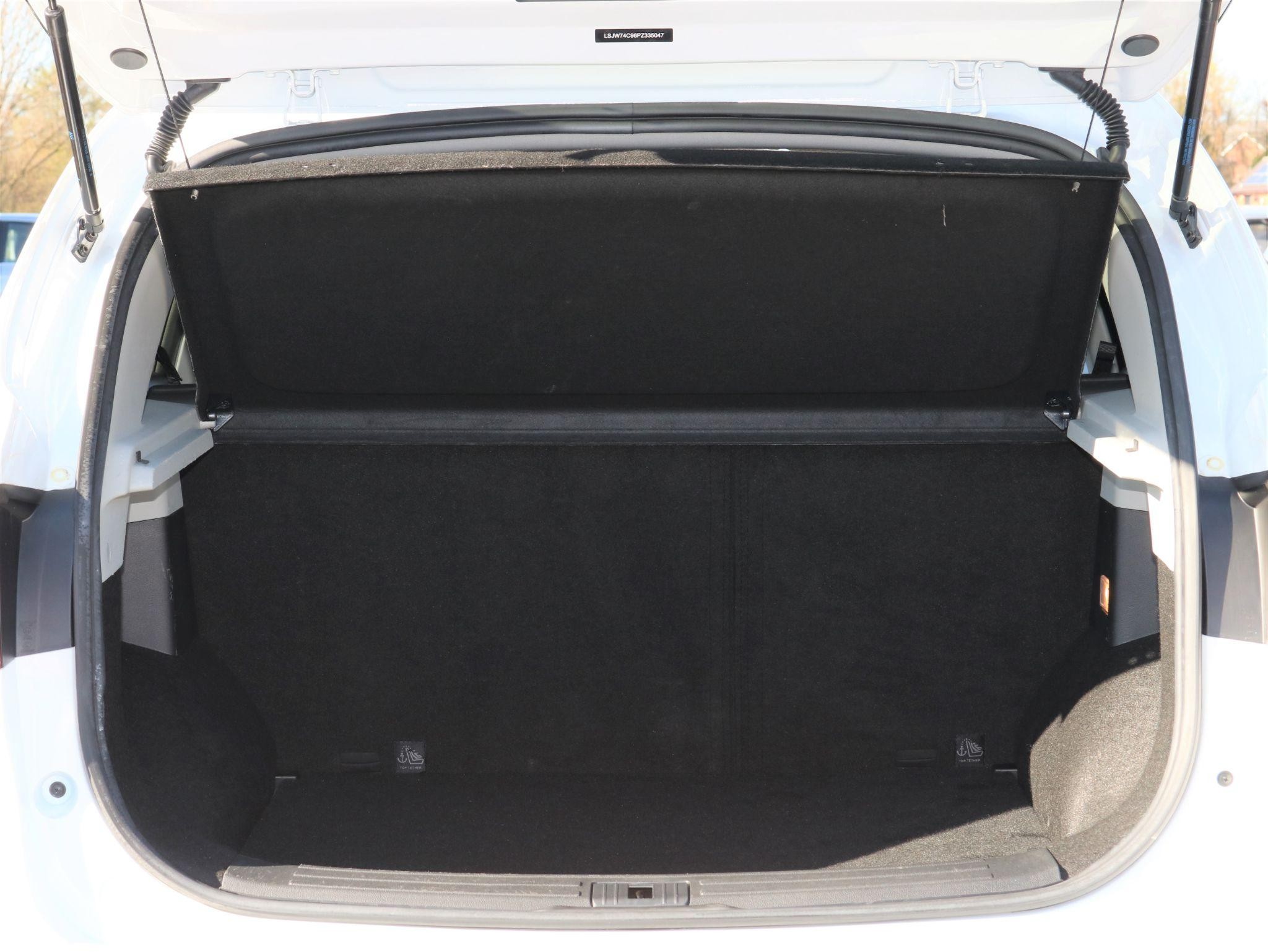 MG ZS Image 10