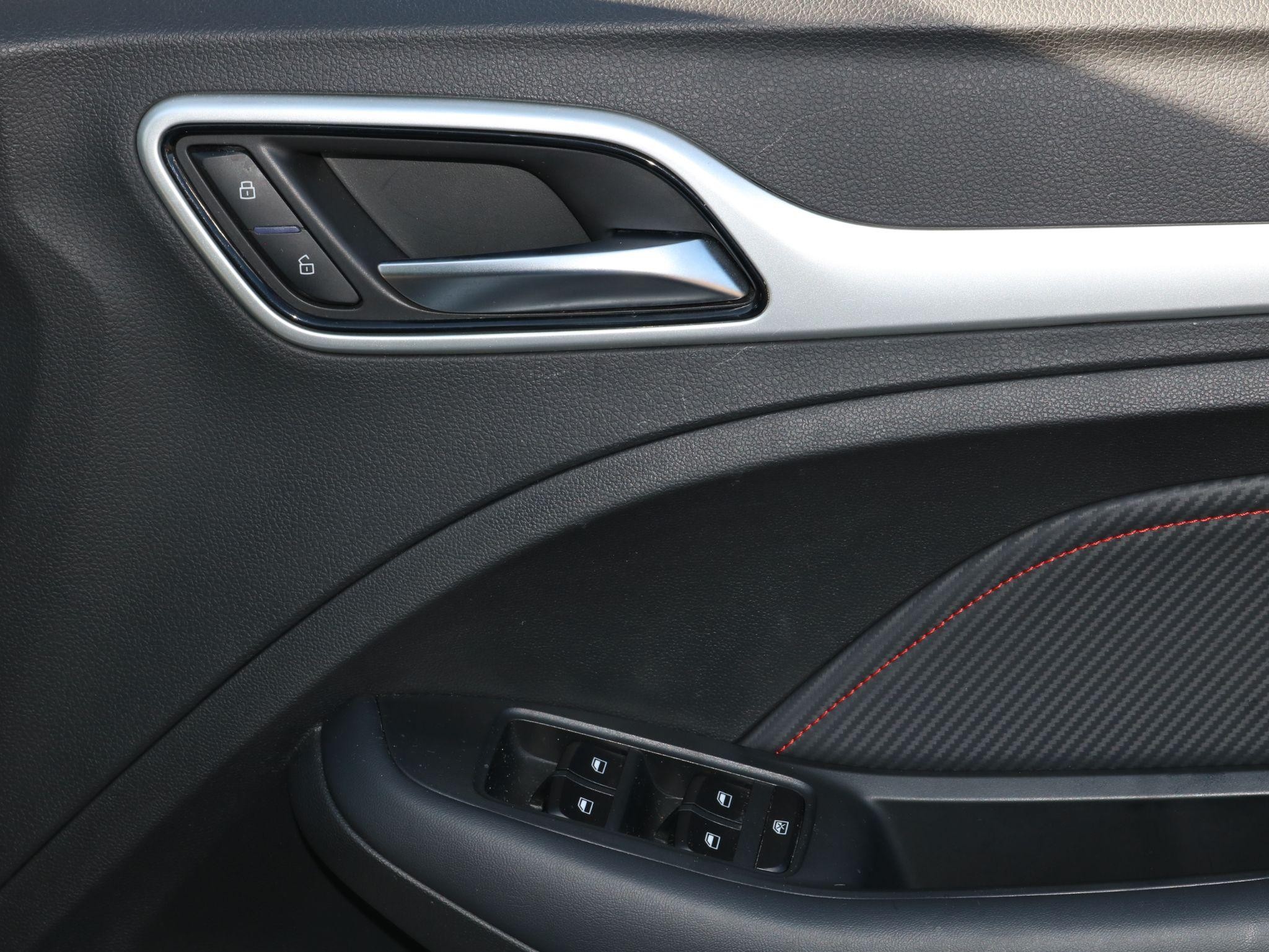MG ZS Image 26