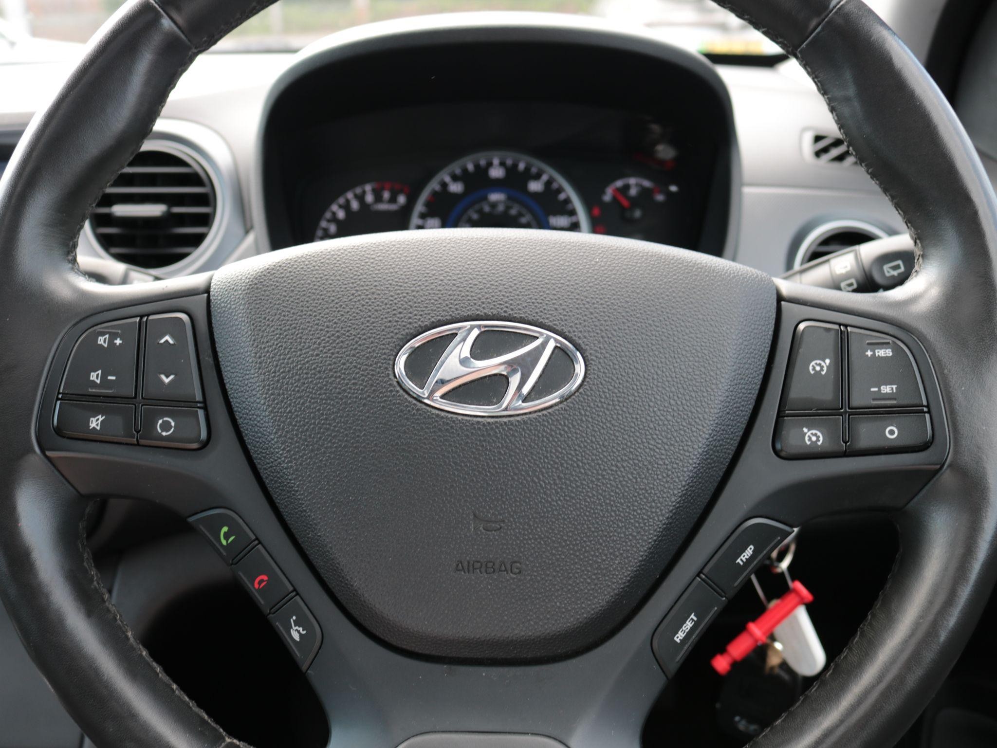 Hyundai i10 Image 15