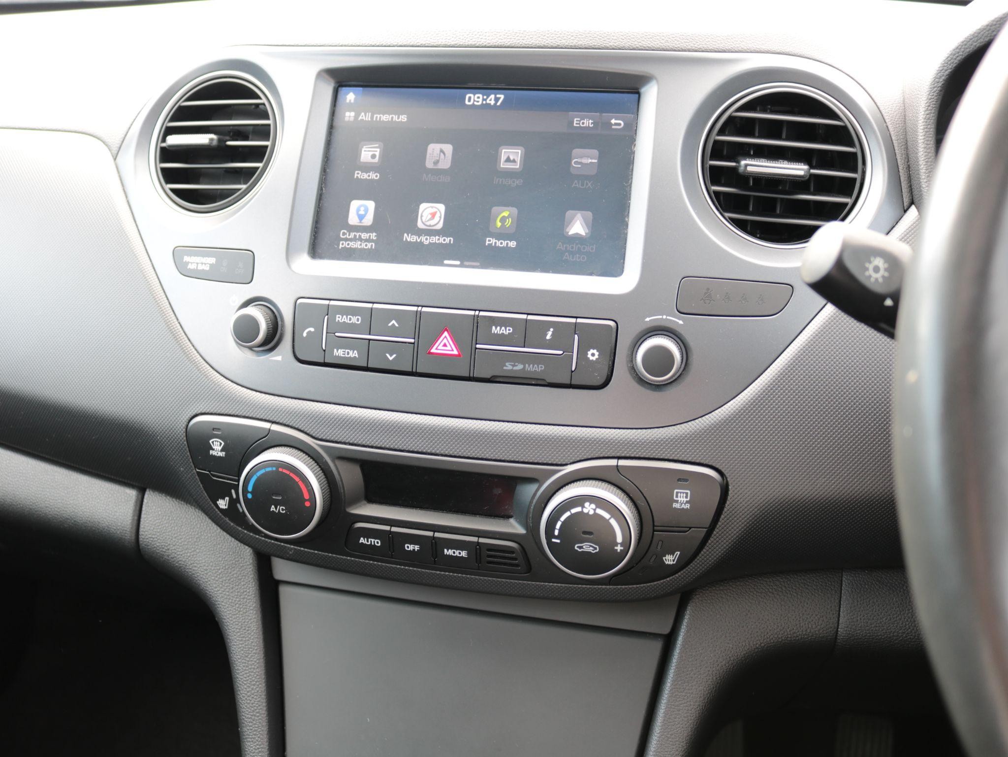 Hyundai i10 Image 17