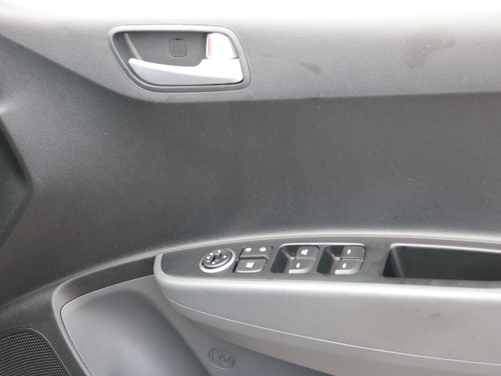 Hyundai i10 Image 23