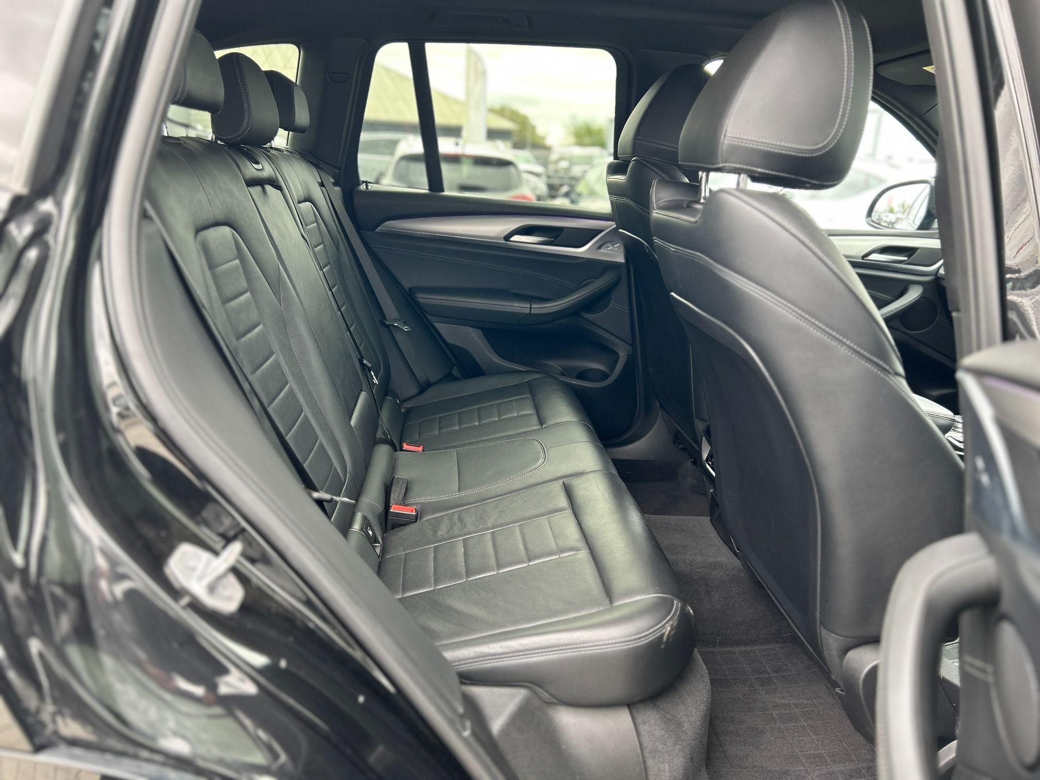 BMW X3 Image 12