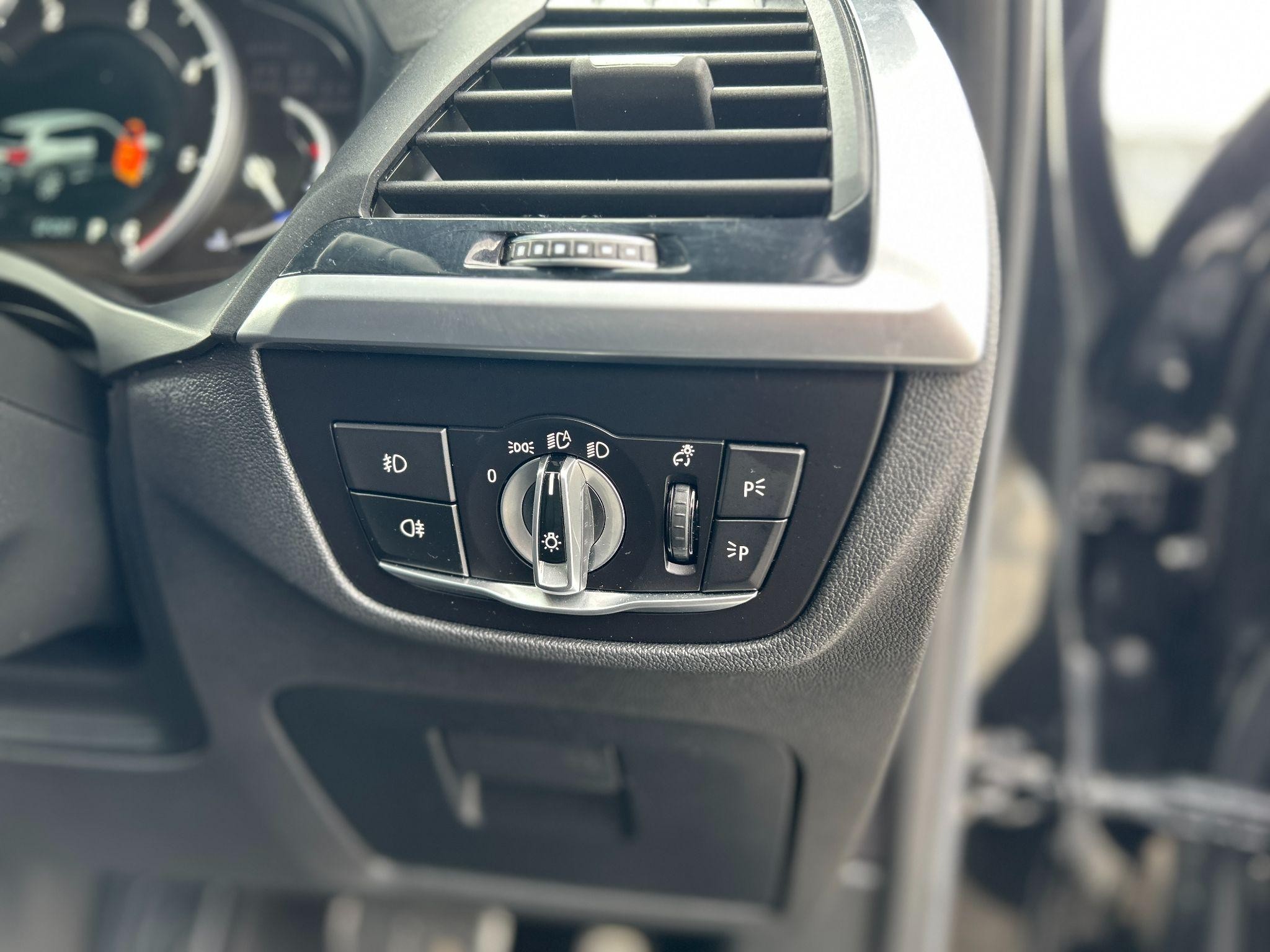 BMW X3 Image 19