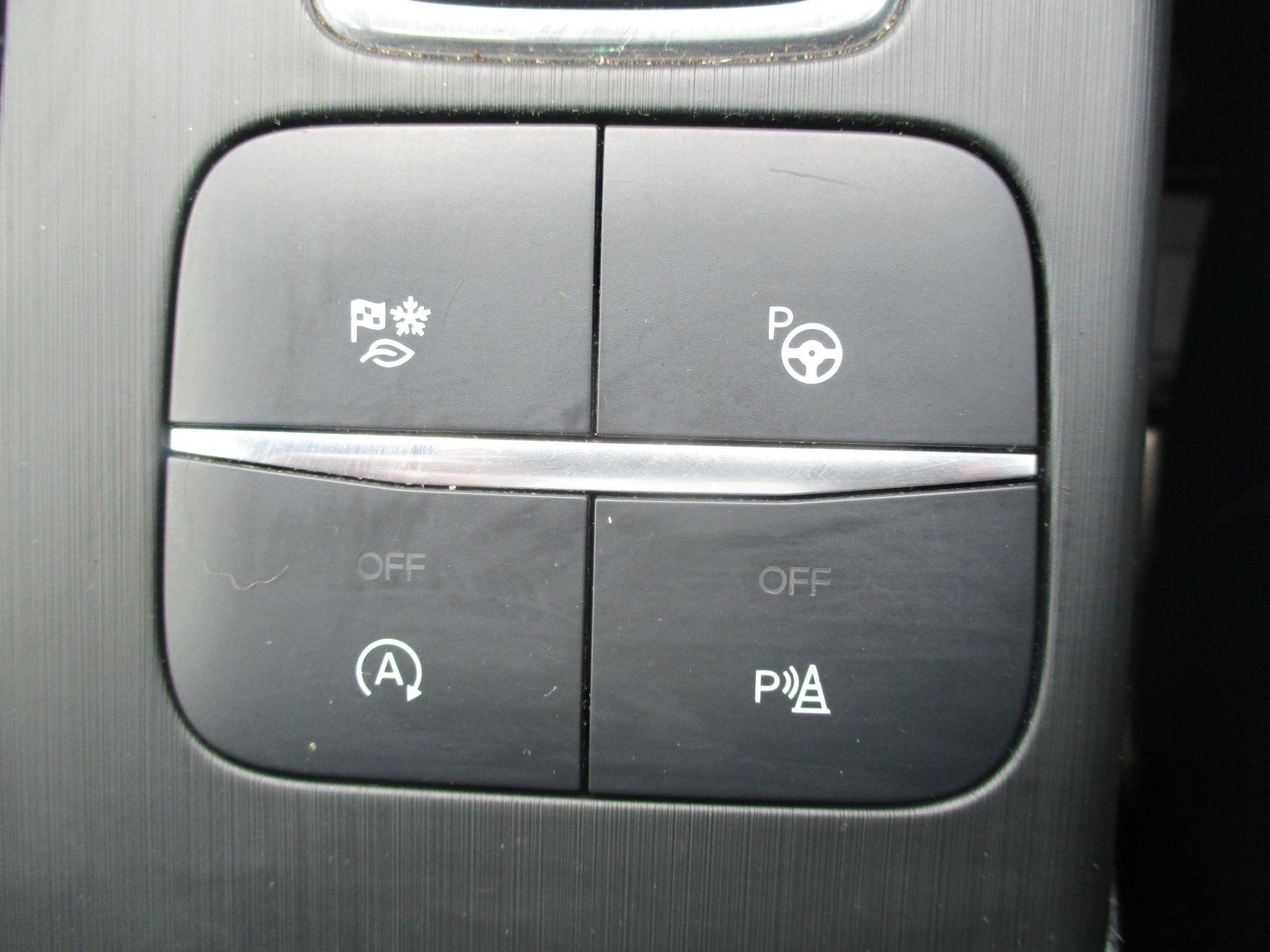 Ford Kuga Image 21