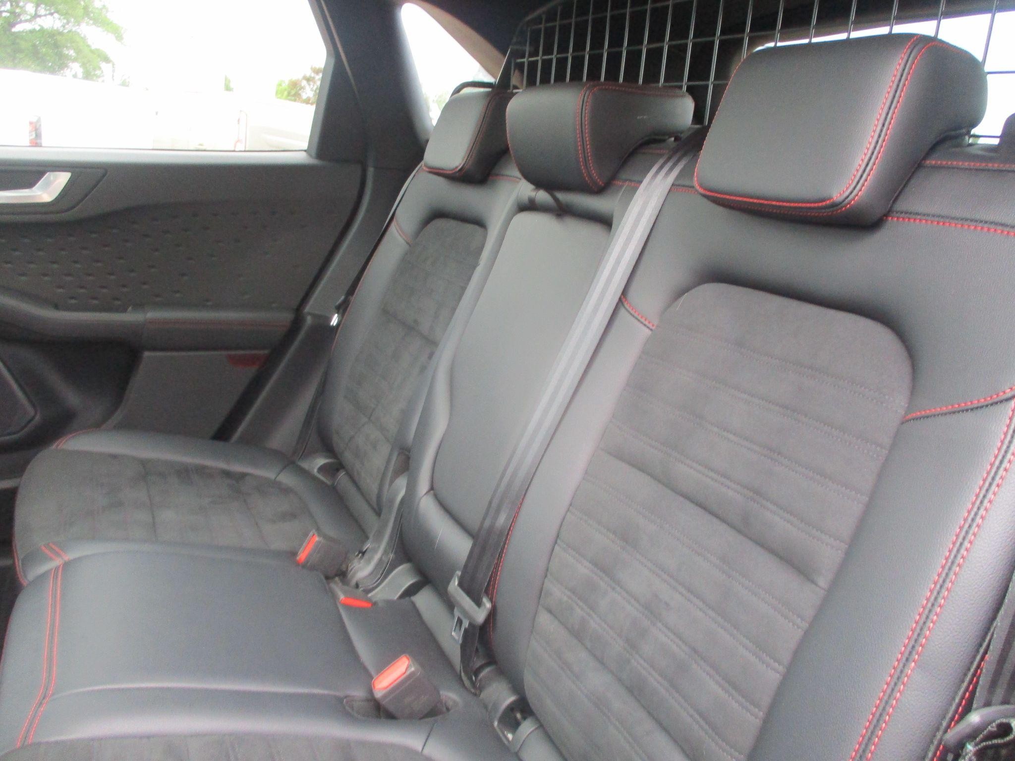 Ford Kuga Image 25