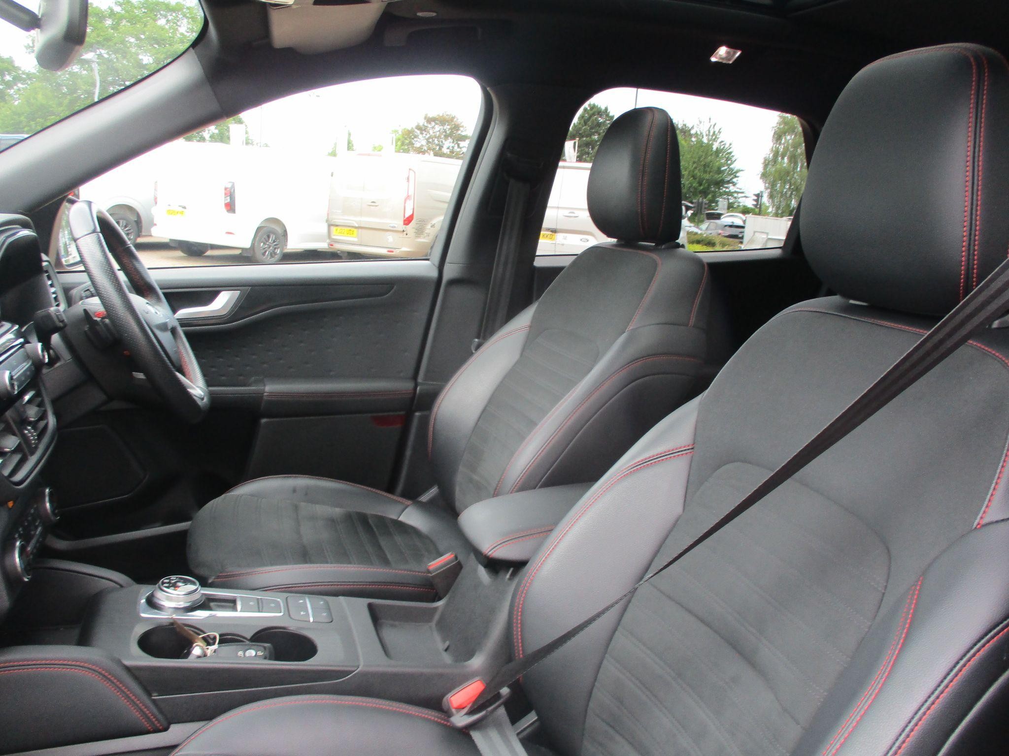 Ford Kuga Image 26
