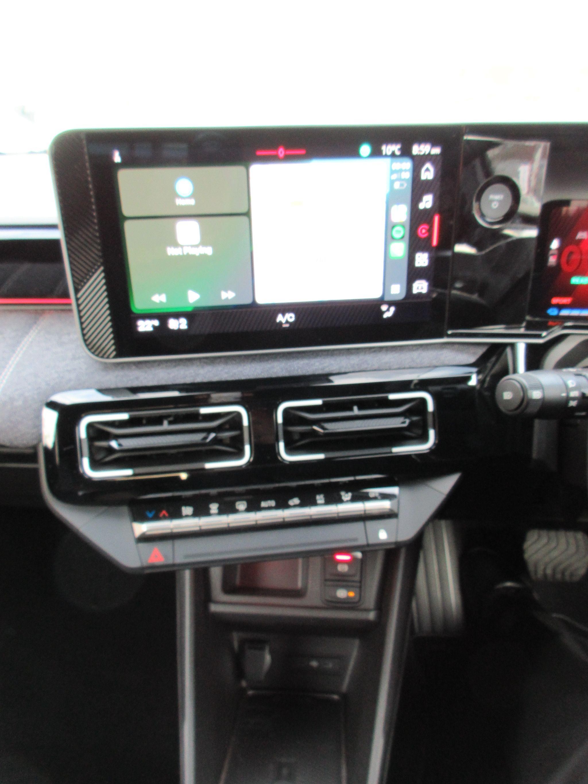 Renault 5 E-Tech electric Image 22