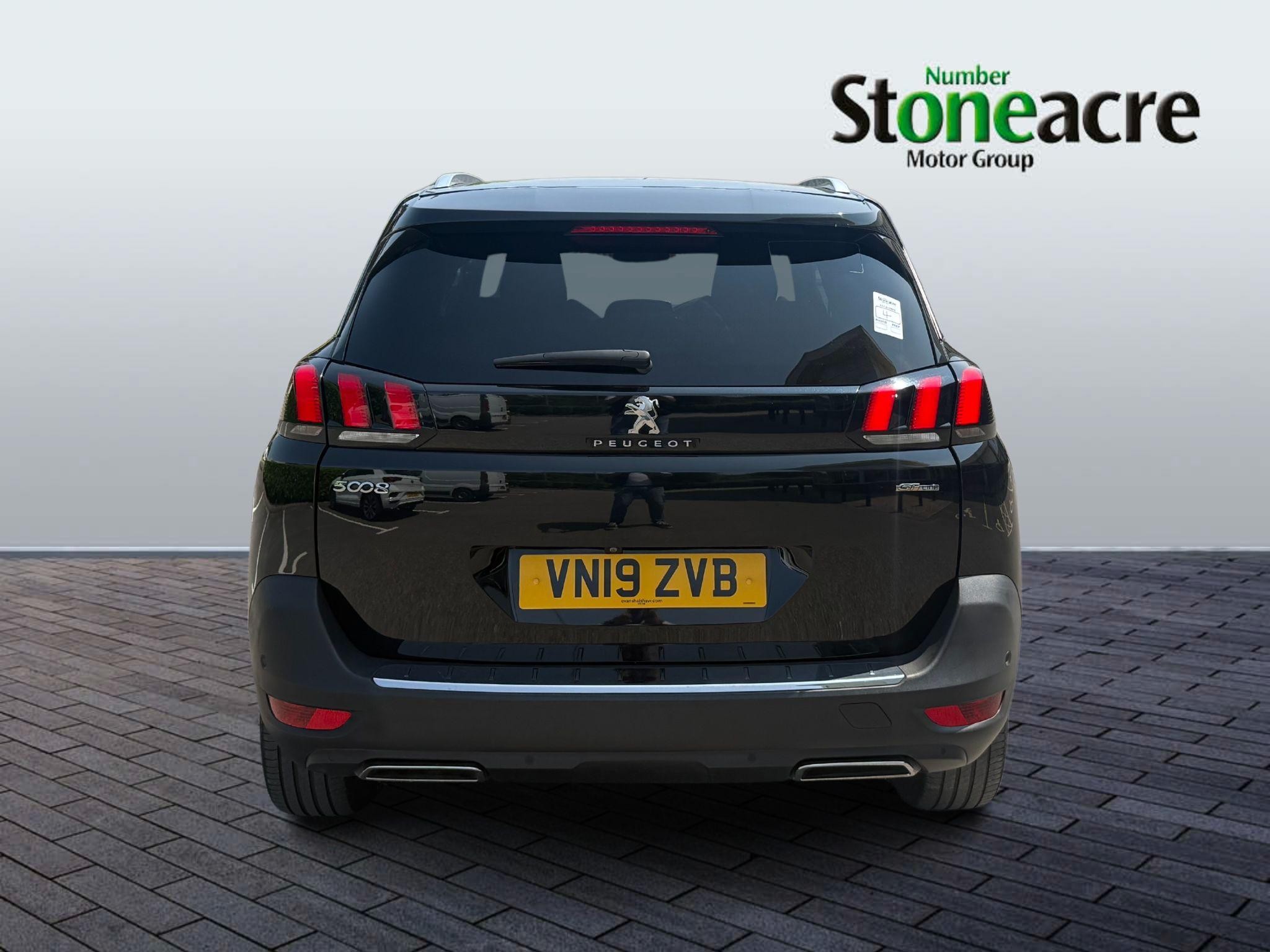 Peugeot 5008 Image 6