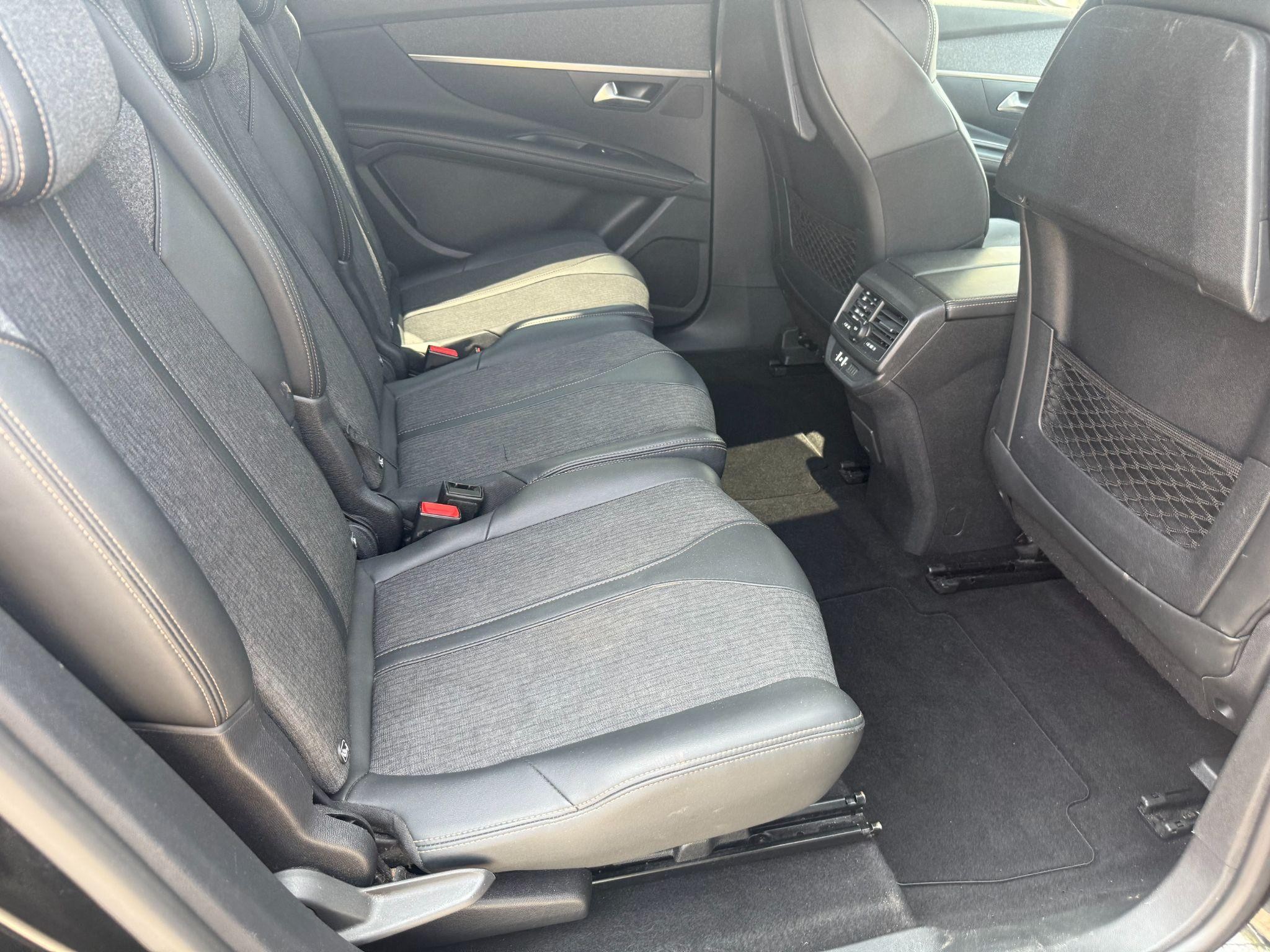 Peugeot 5008 Image 15