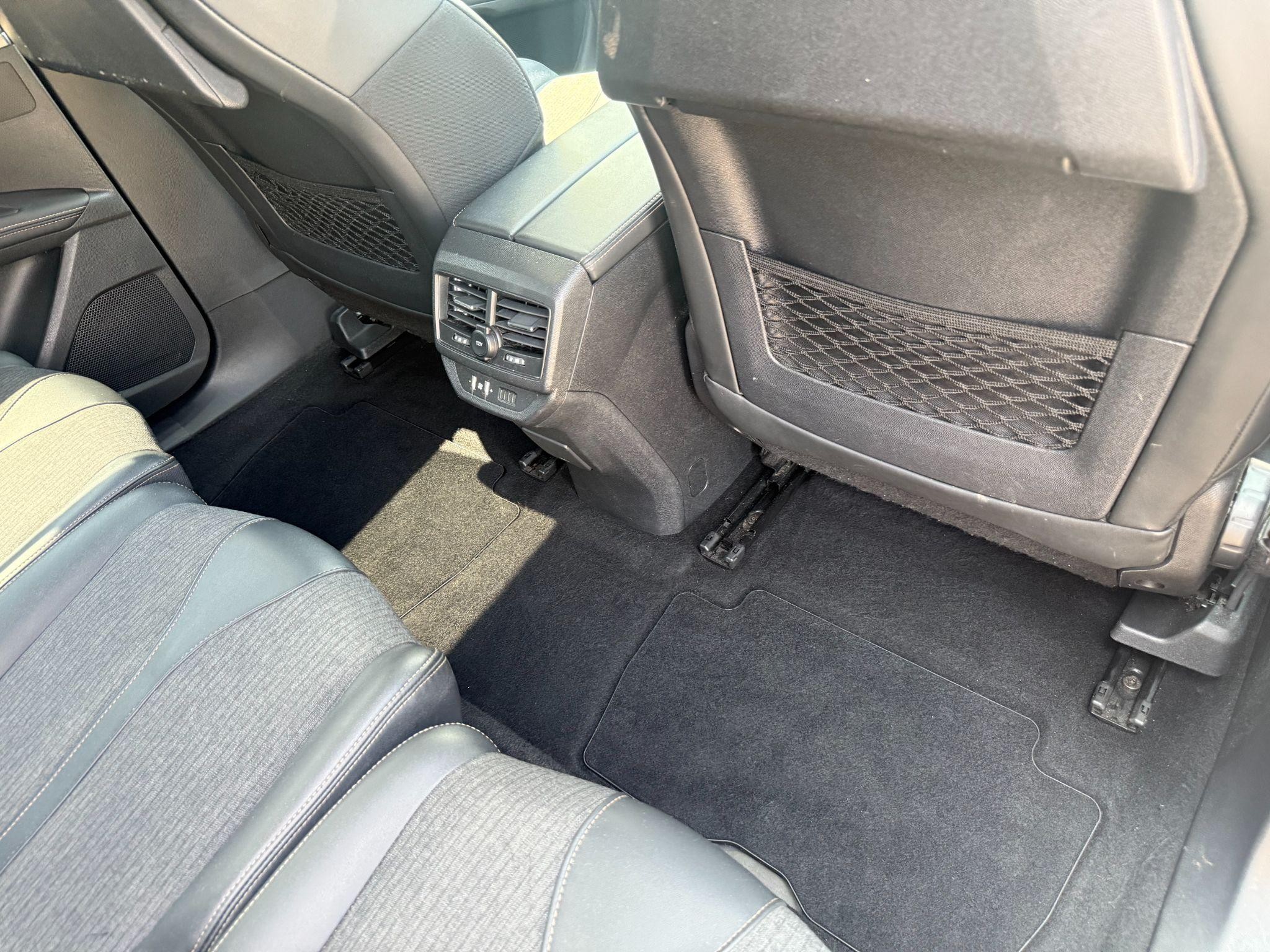 Peugeot 5008 Image 26