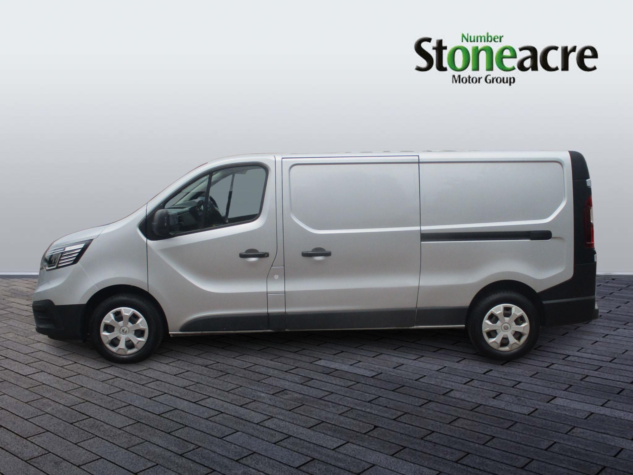 Renault Trafic Image 8
