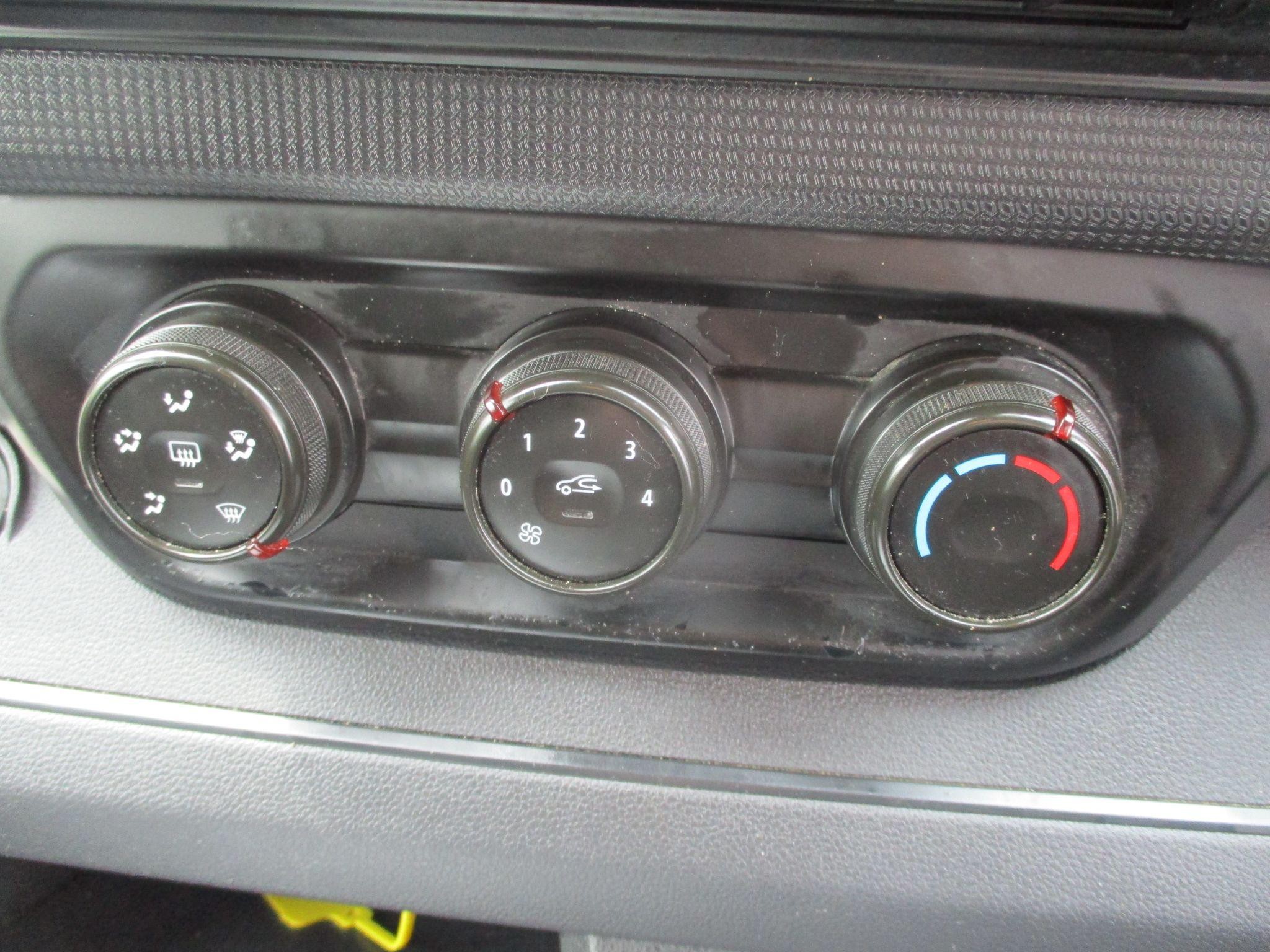 Renault Trafic Image 14