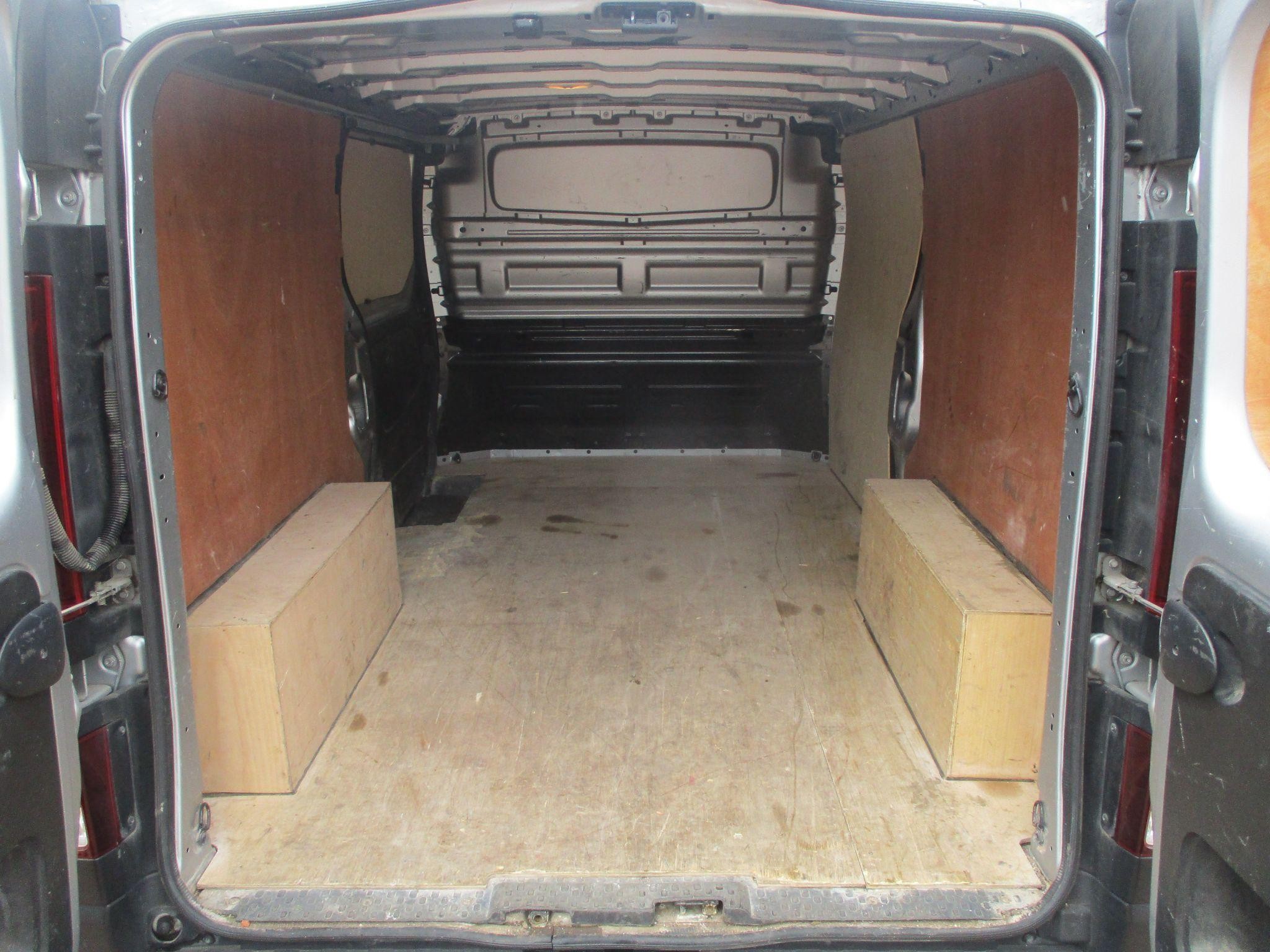 Renault Trafic Image 15