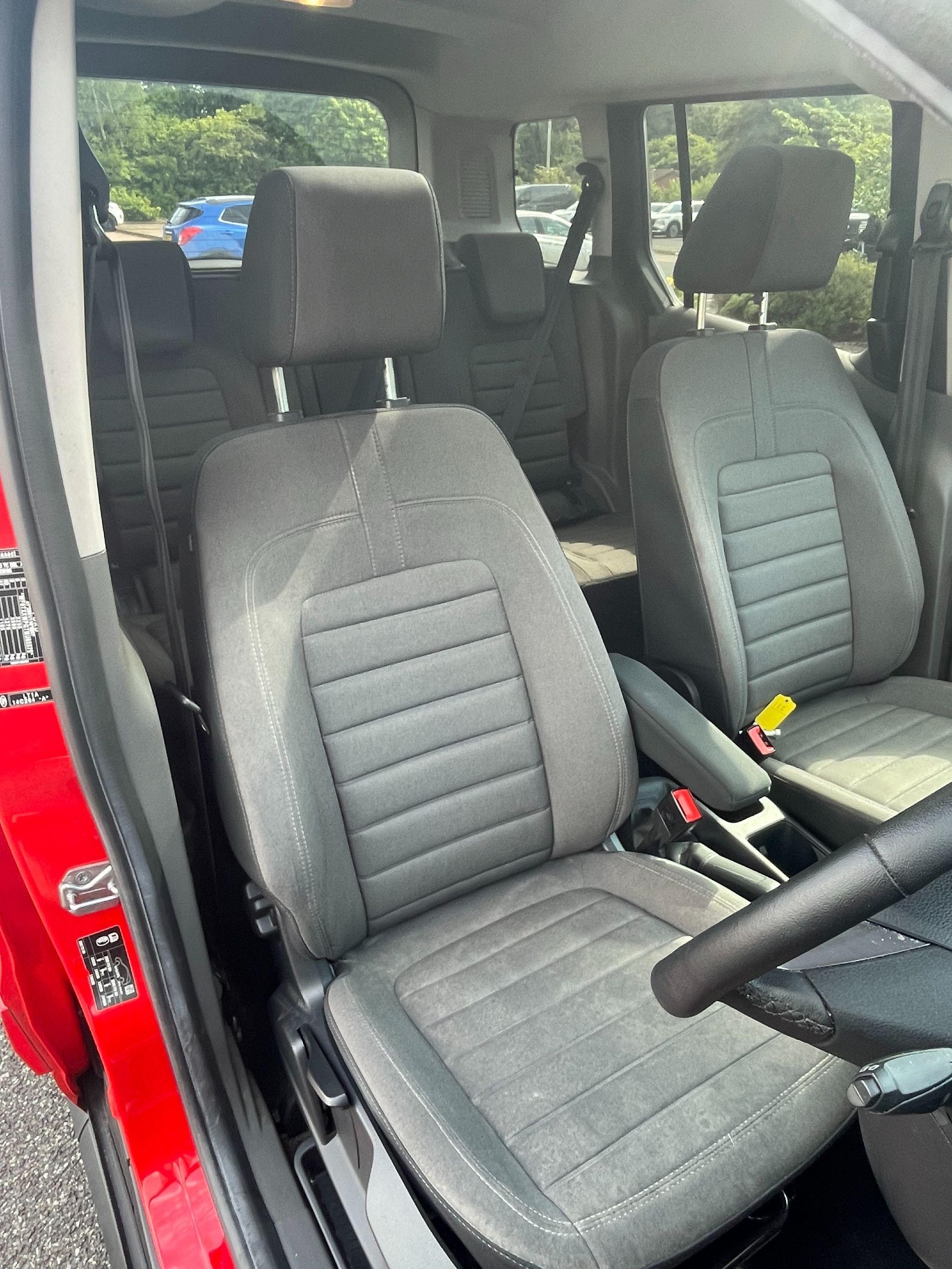 Ford Tourneo Connect Image 8
