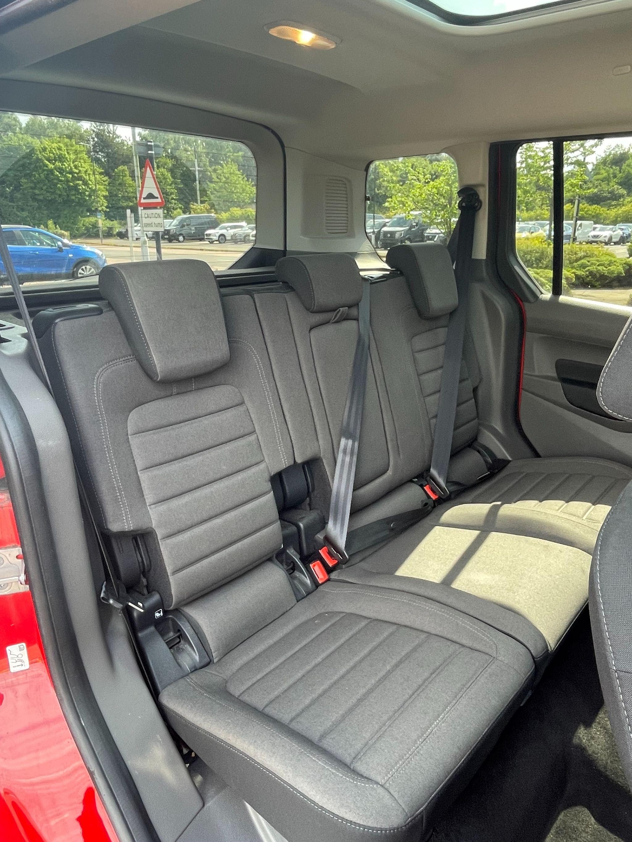 Ford Tourneo Connect Image 12