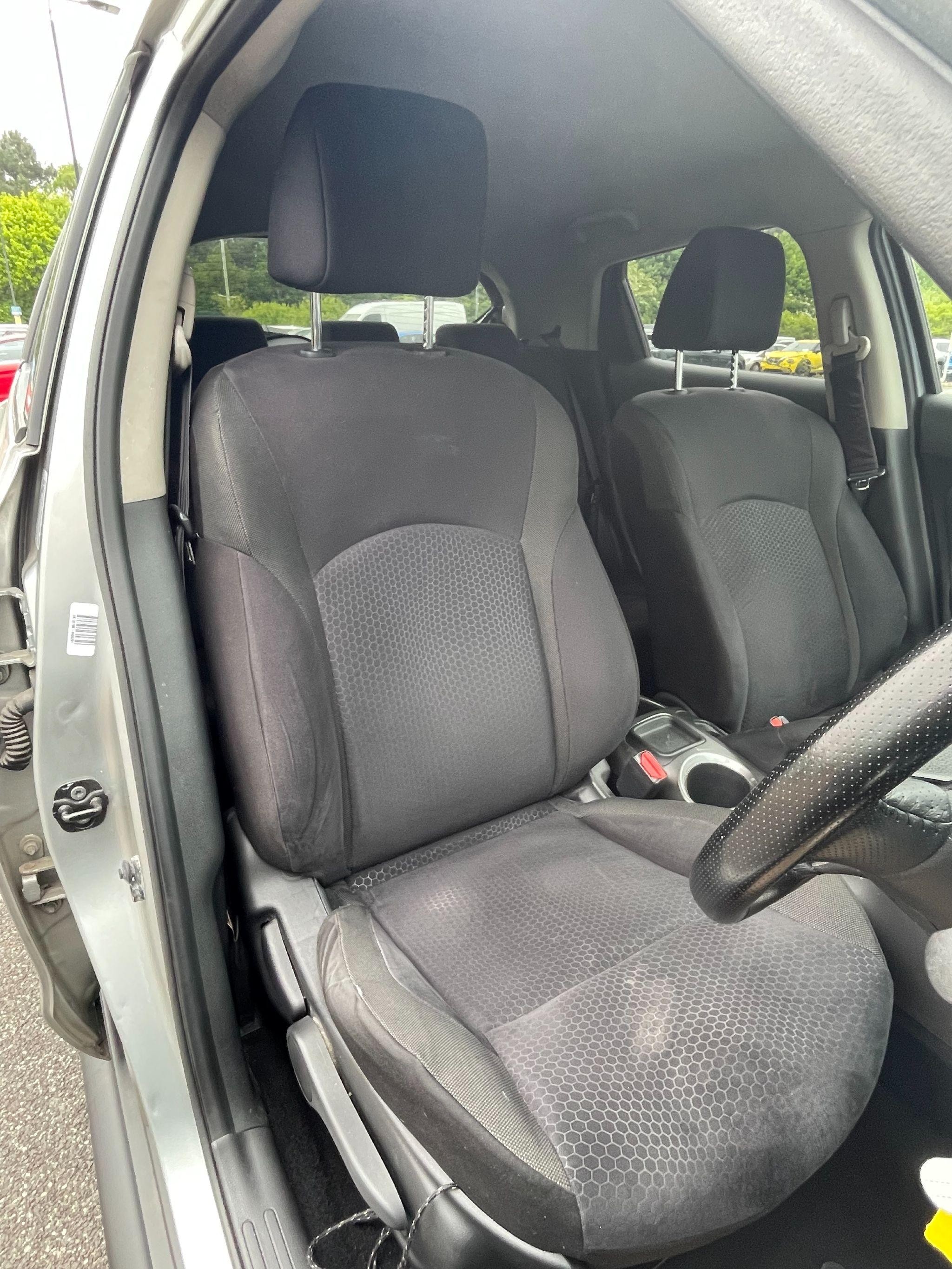 Nissan Juke Image 12