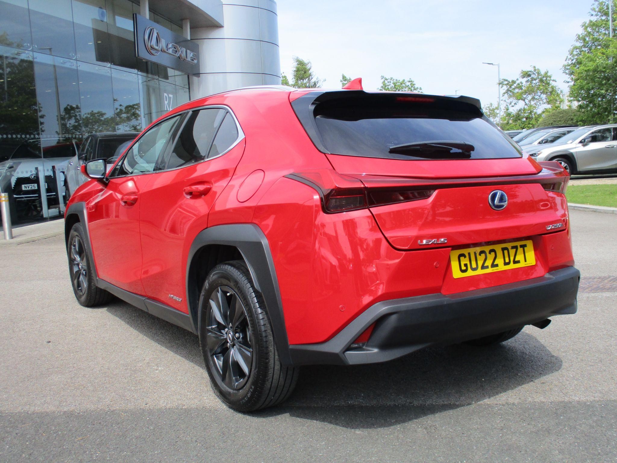 Lexus UX Self-Charging Hybrid Image 4