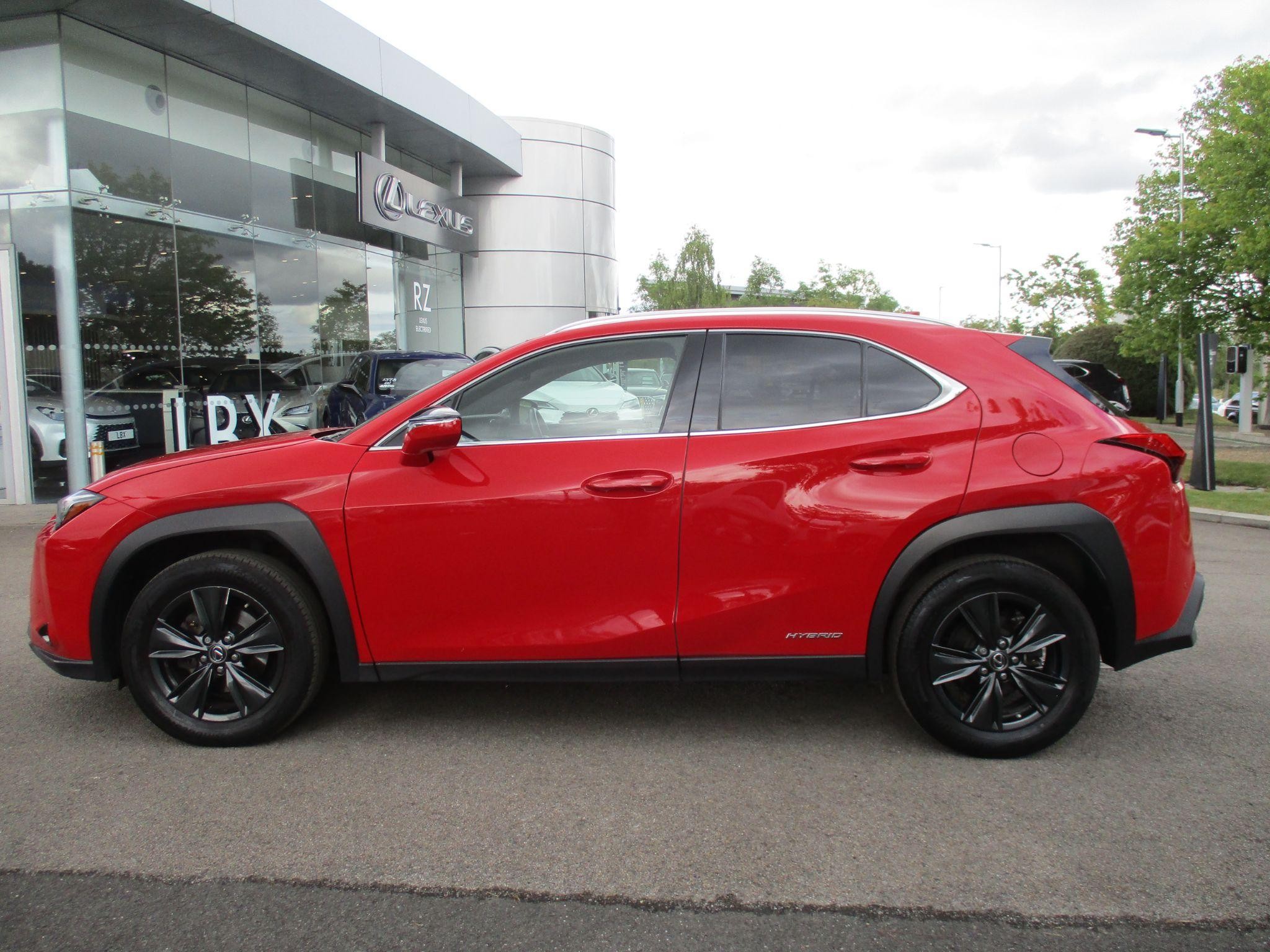 Lexus UX Self-Charging Hybrid Image 20