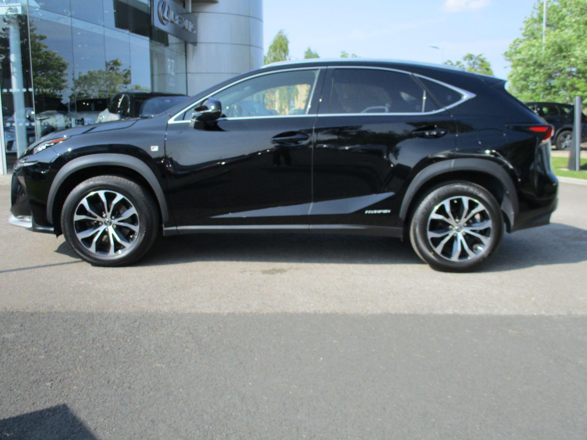 Lexus NX Self-Charging Hybrid Image 9