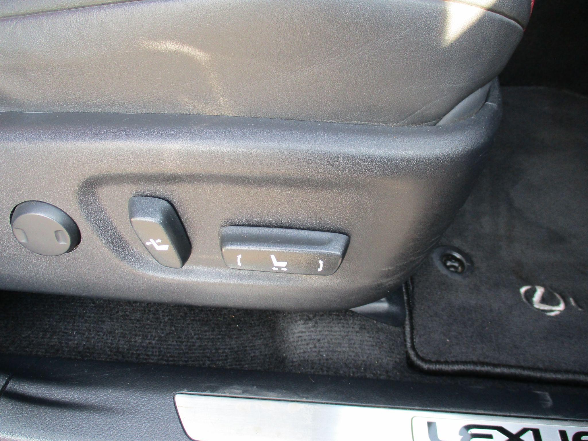 Lexus NX Self-Charging Hybrid Image 29