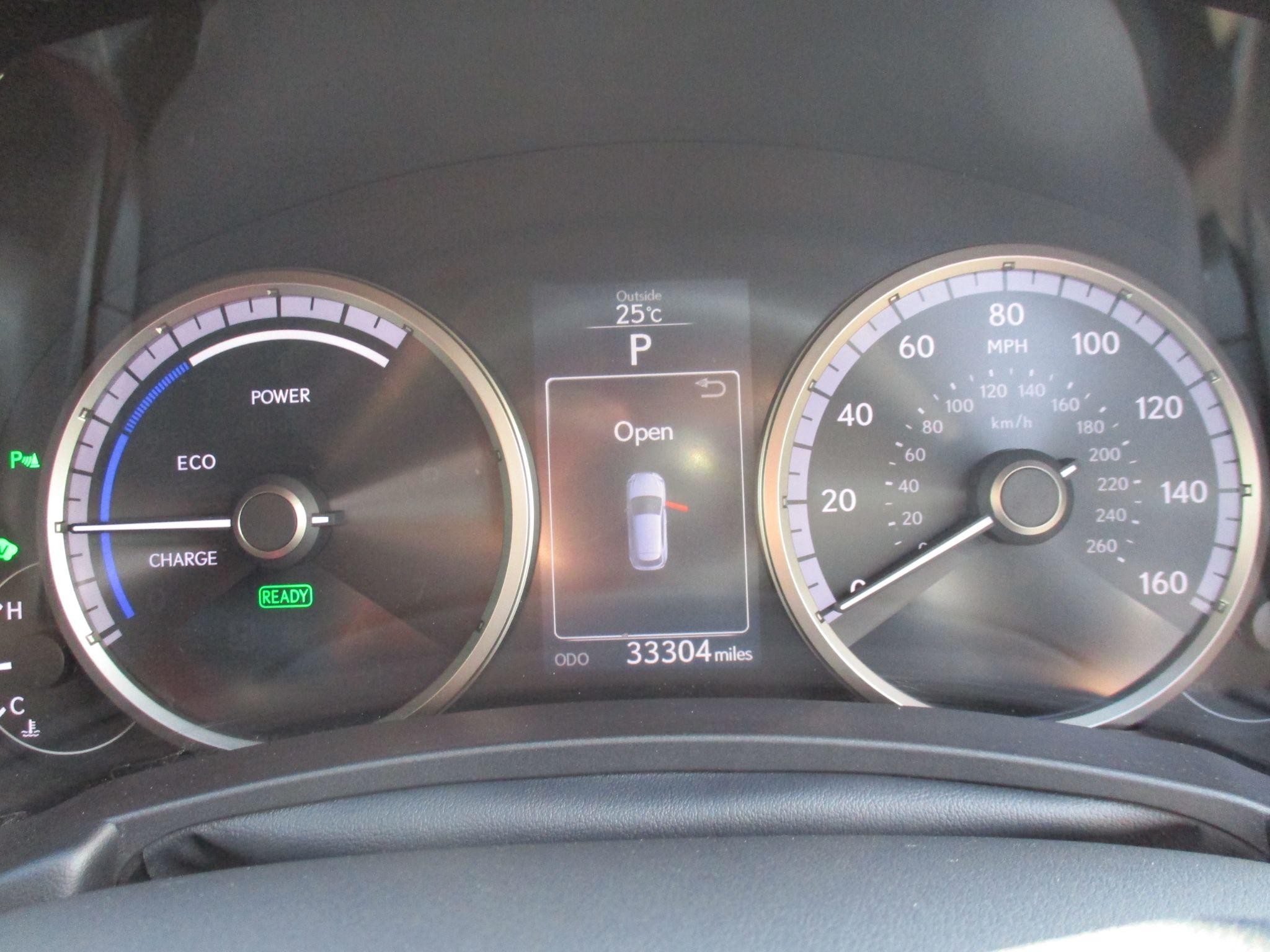 Lexus NX Self-Charging Hybrid Image 31