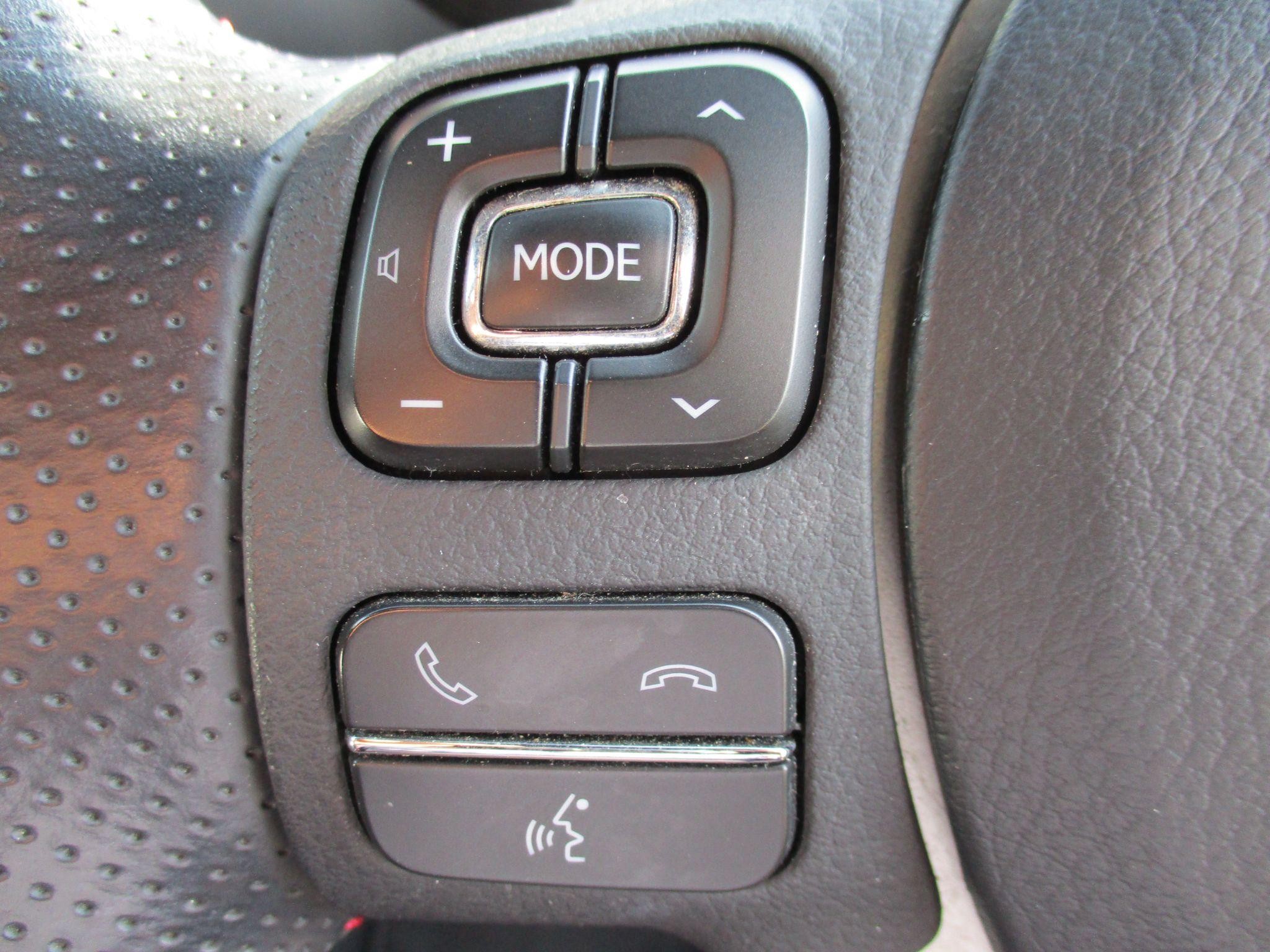 Lexus NX Self-Charging Hybrid Image 33