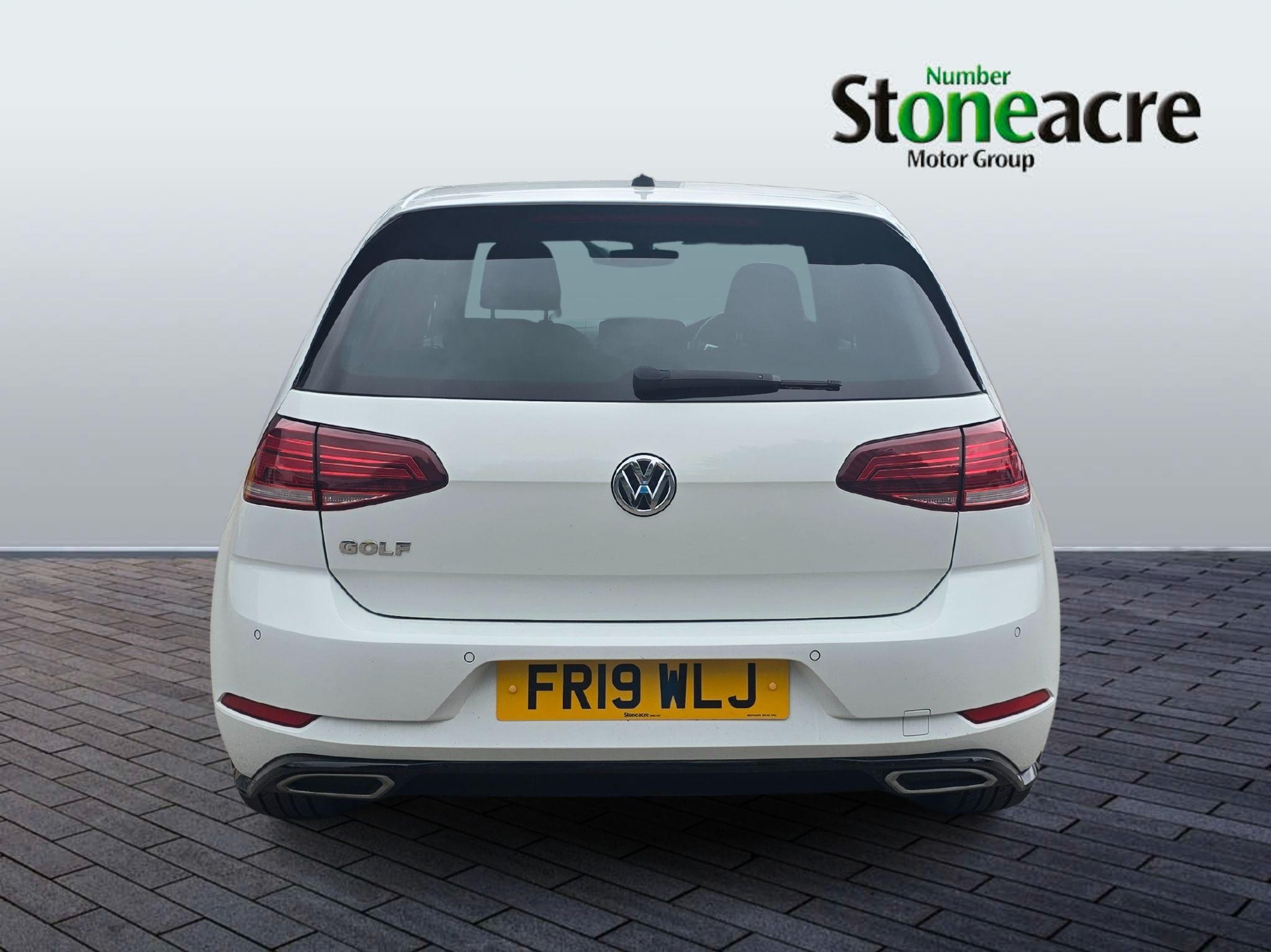 Volkswagen Golf Image 4