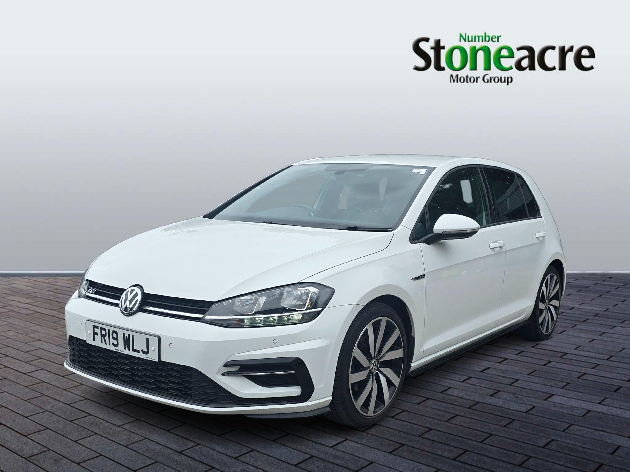 Volkswagen Golf Image 8