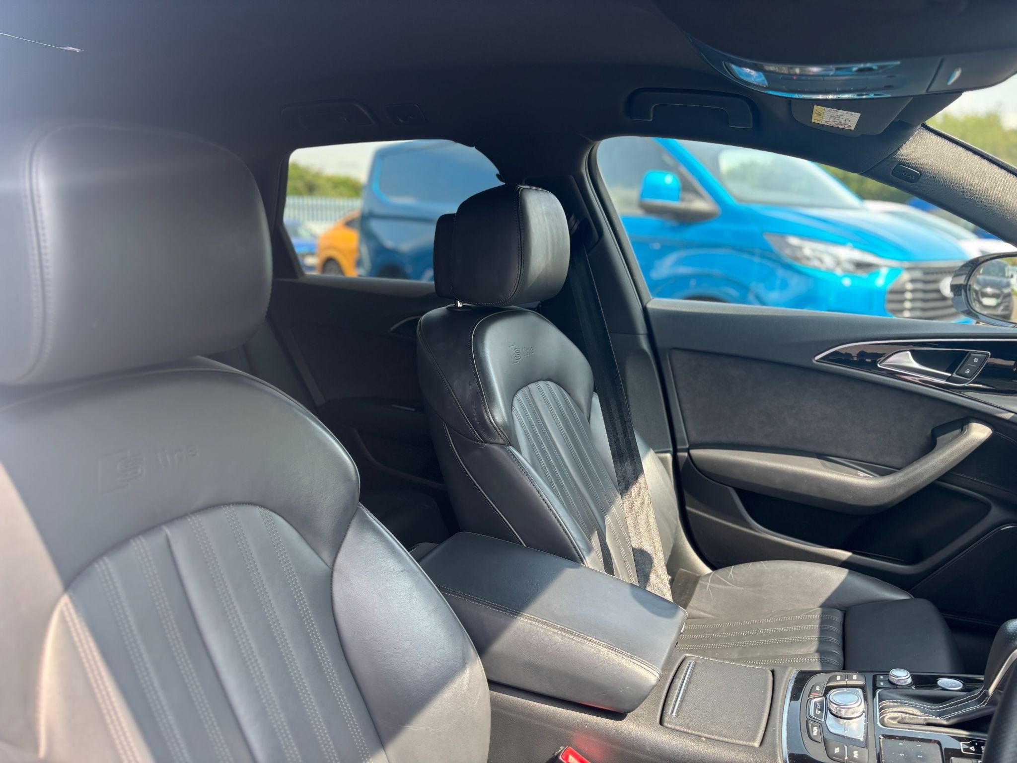 Audi A6 Avant Image 12