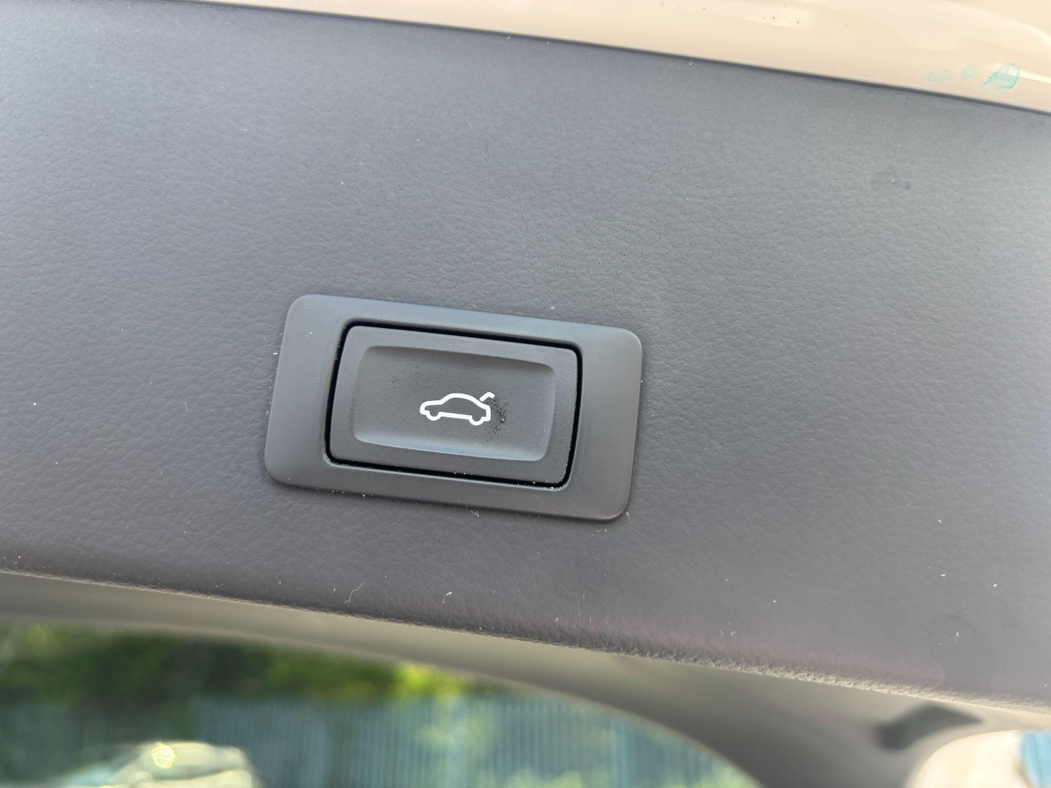 Audi A6 Avant Image 15