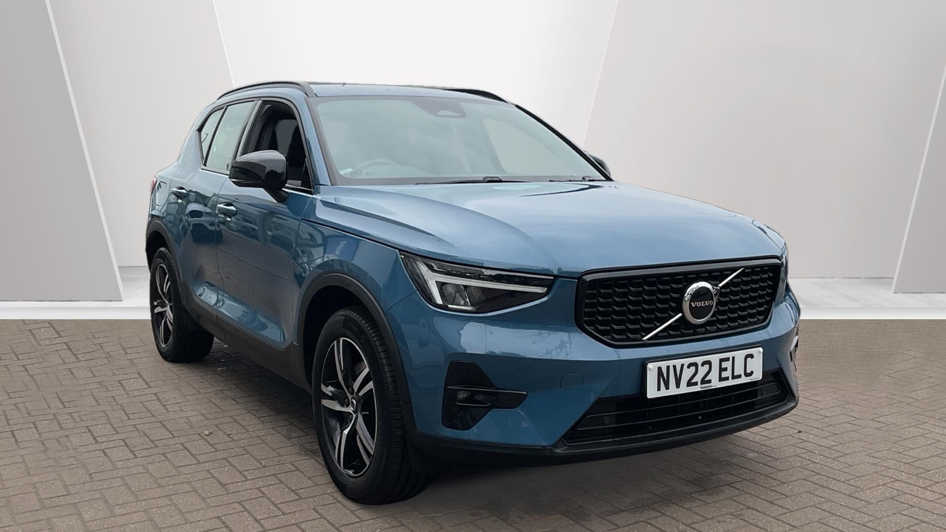 Volvo XC40 Image 1